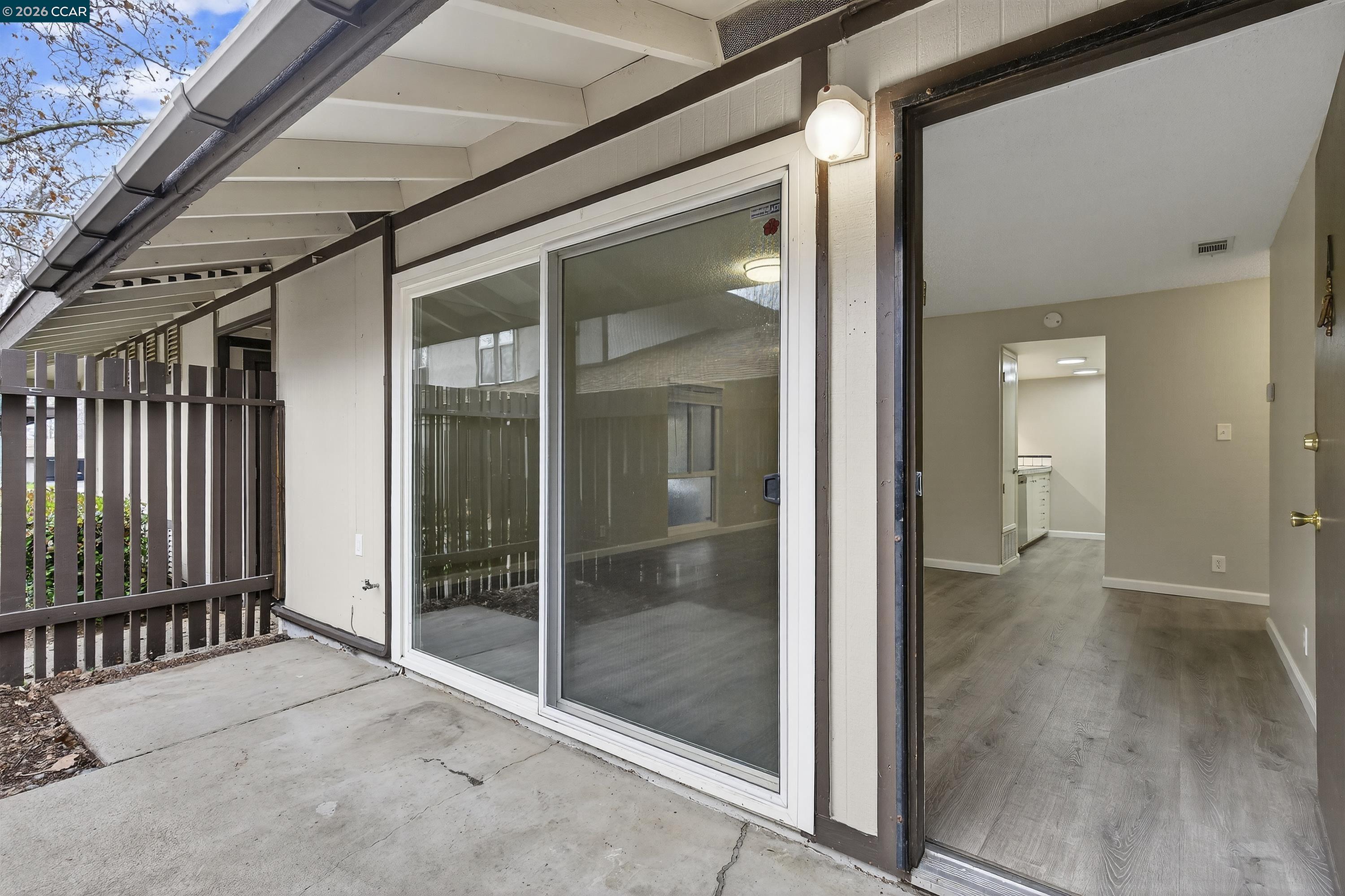 Photo #6: 41122104 Listing: Photo #6