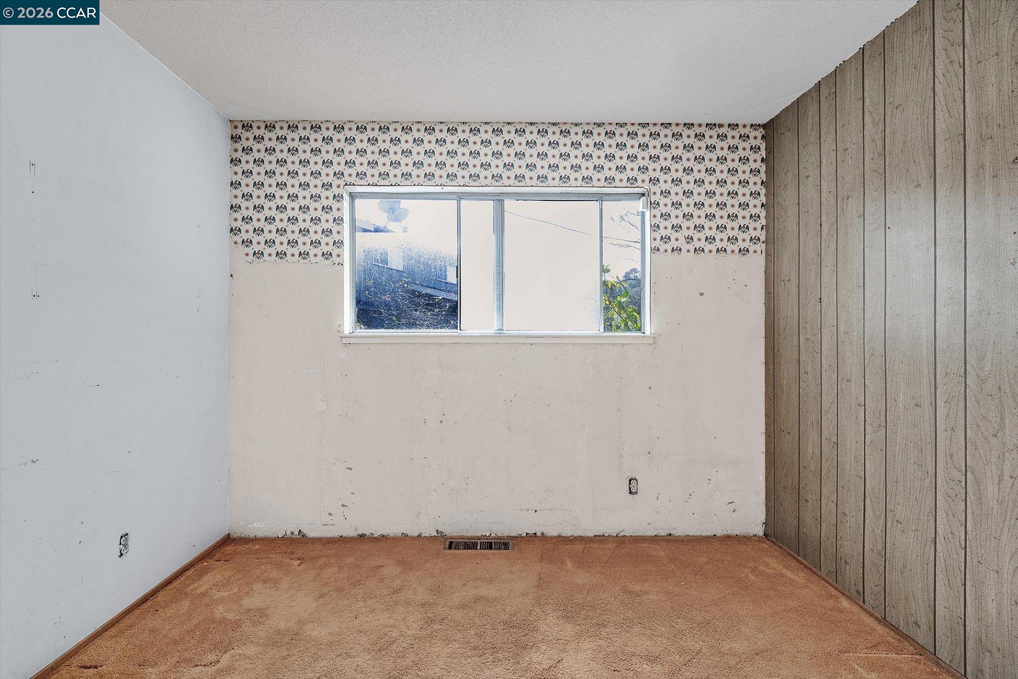 Detail Gallery Image 28 of 41 For 2075 Costa Ct, Pinole,  CA 94564 - 6 Beds | 3 Baths