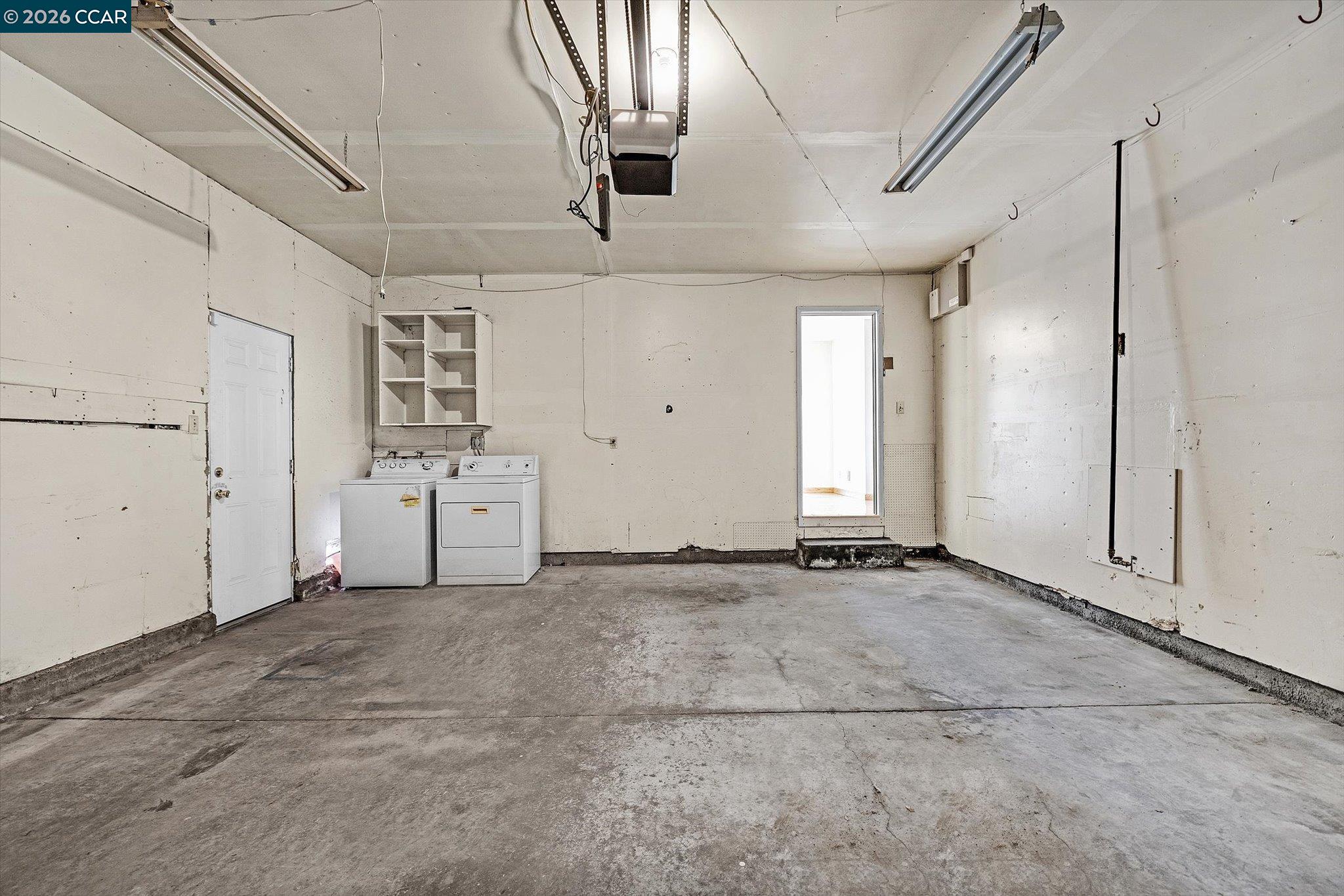 Detail Gallery Image 32 of 41 For 2075 Costa Ct, Pinole,  CA 94564 - 6 Beds | 3 Baths