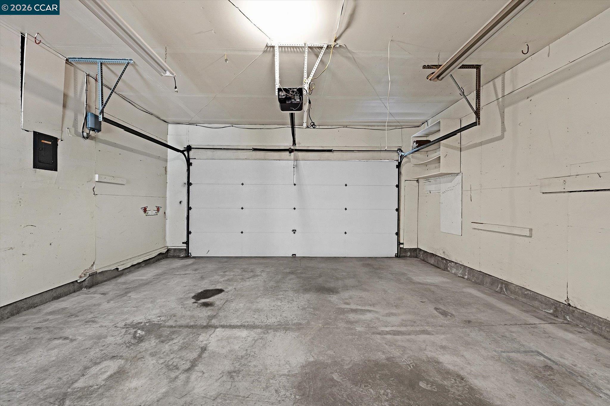 Detail Gallery Image 33 of 41 For 2075 Costa Ct, Pinole,  CA 94564 - 6 Beds | 3 Baths