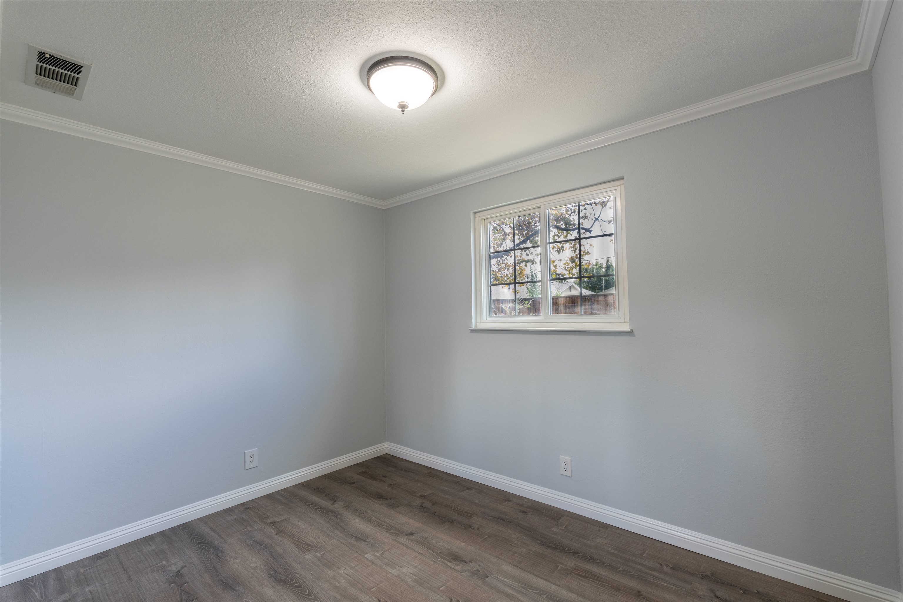 Detail Gallery Image 11 of 21 For 39151 Donner Way, Fremont,  CA 94538 - 3 Beds | 2 Baths