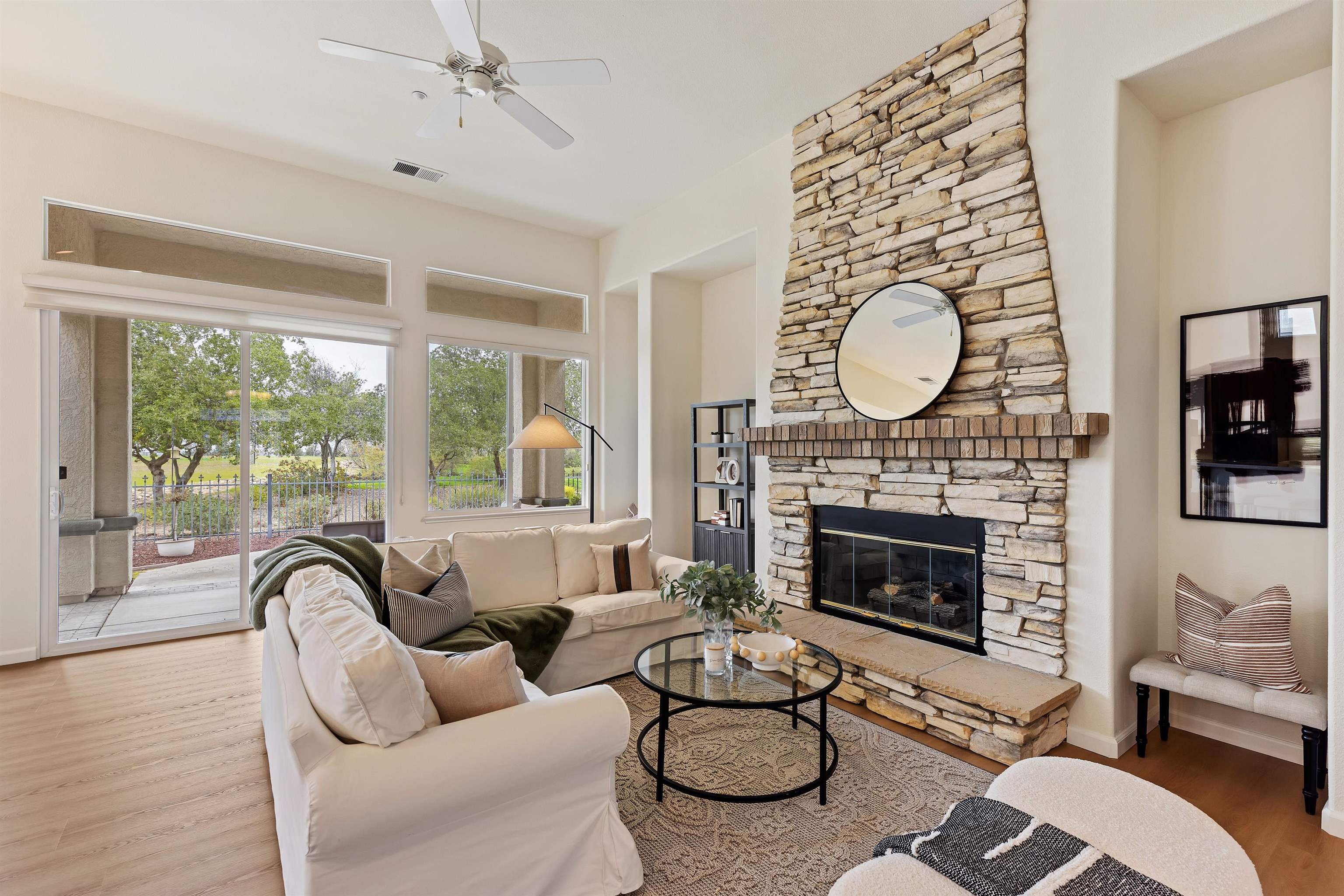 Detail Gallery Image 10 of 48 For 1503 Bismarck Ln, Brentwood,  CA 94513 - 2 Beds | 2/1 Baths