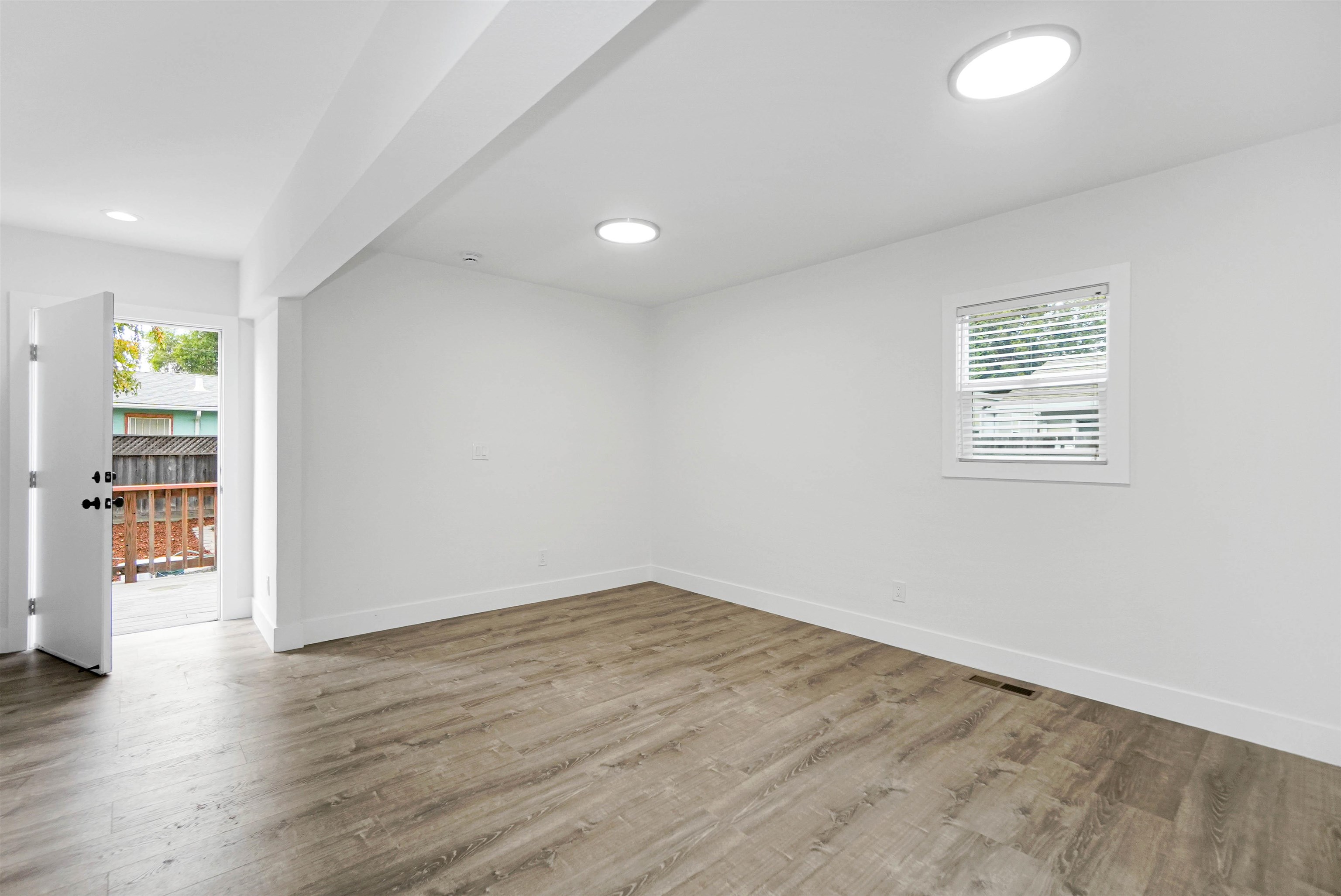 Detail Gallery Image 22 of 51 For 1521 159th Ave, San Leandro,  CA 94578 - 2 Beds | 3 Baths