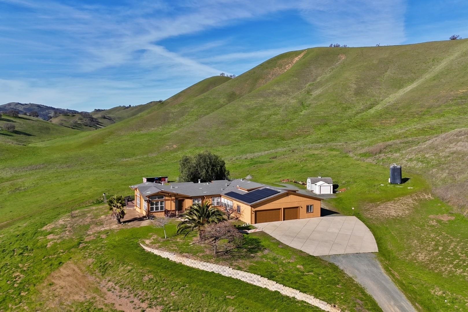 Detail Gallery Image 5 of 60 For 9621 Deer Valley Road, Brentwood,  CA 94513 - 3 Beds | 2/1 Baths