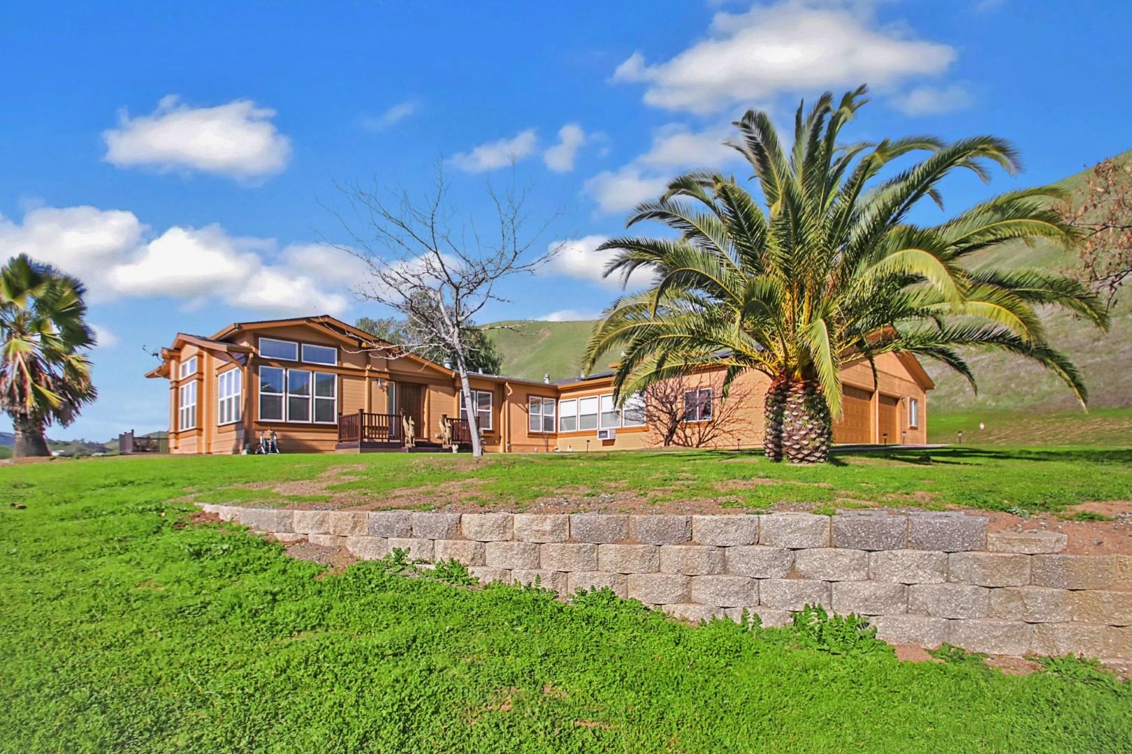 Detail Gallery Image 7 of 60 For 9621 Deer Valley Road, Brentwood,  CA 94513 - 3 Beds | 2/1 Baths