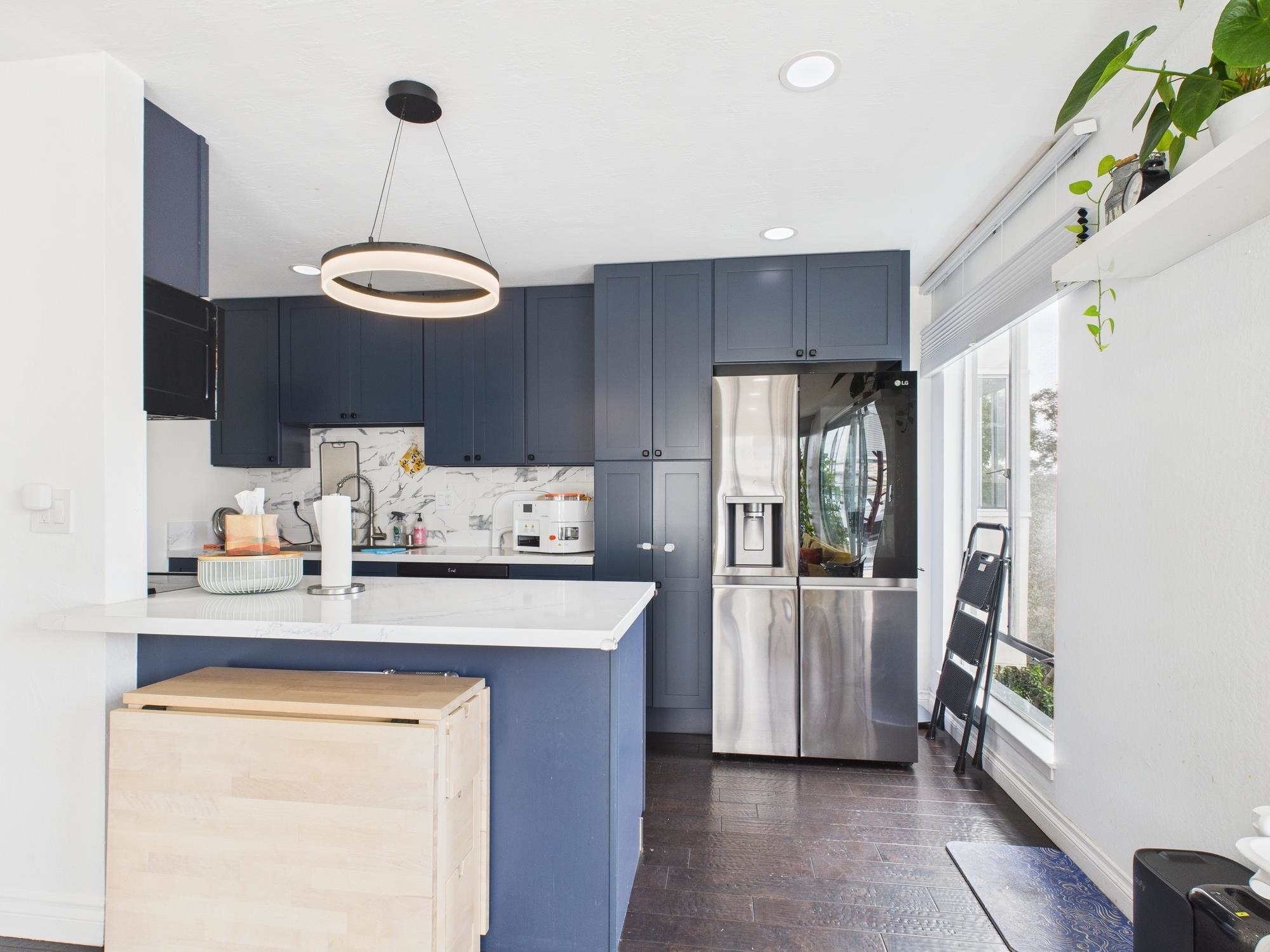 Detail Gallery Image 13 of 19 For 4099 Howe St #202,  Oakland,  CA 94611 - 2 Beds | 1 Baths