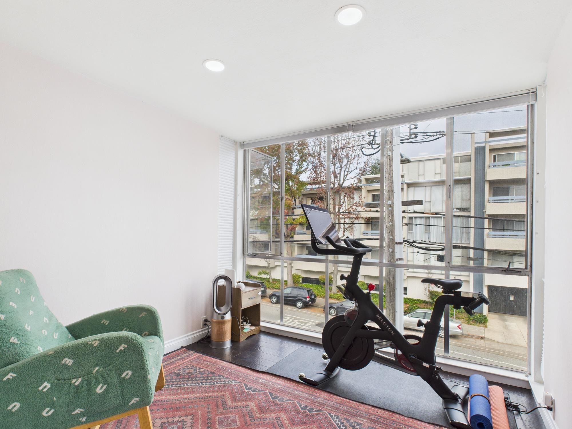 Detail Gallery Image 16 of 19 For 4099 Howe St #202,  Oakland,  CA 94611 - 2 Beds | 1 Baths