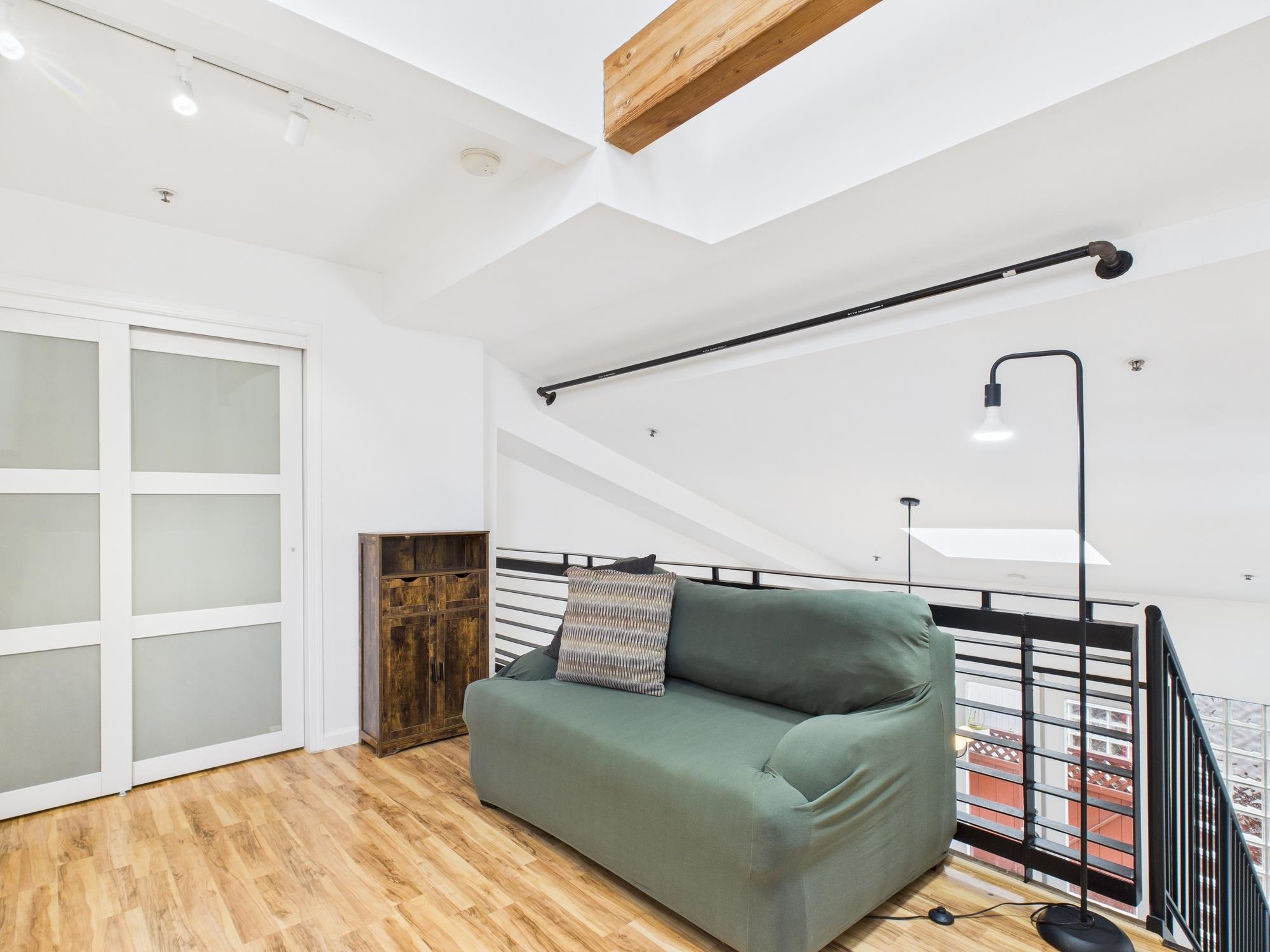 Detail Gallery Image 13 of 23 For 3116 Adeline St #112,  Oakland,  CA 94608 - 1 Beds | 1/1 Baths