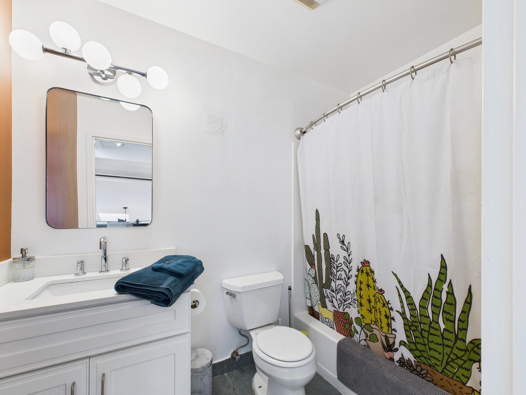 Detail Gallery Image 15 of 23 For 3116 Adeline St #112,  Oakland,  CA 94608 - 1 Beds | 1/1 Baths