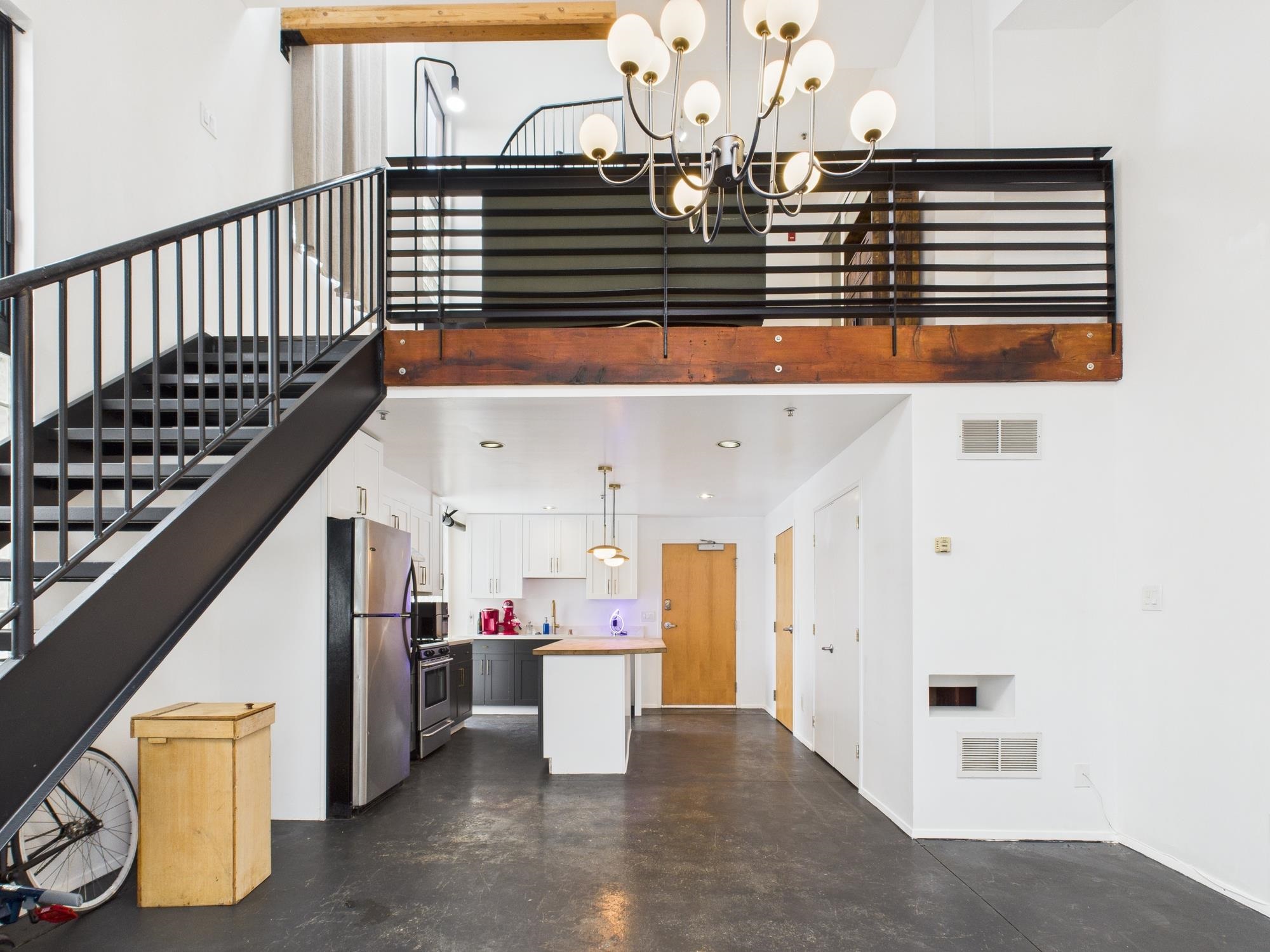 Detail Gallery Image 8 of 23 For 3116 Adeline St #112,  Oakland,  CA 94608 - 1 Beds | 1/1 Baths