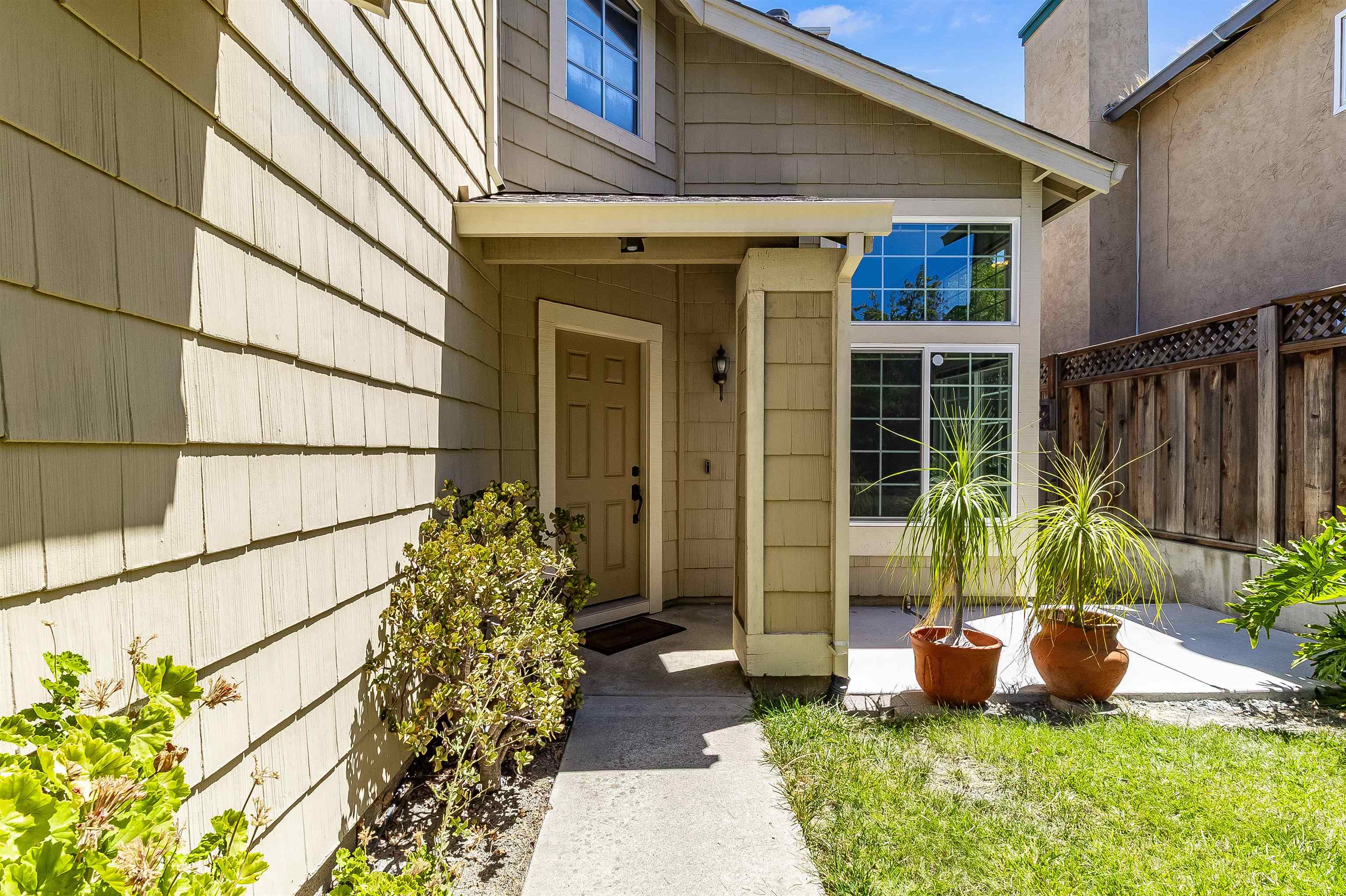 Detail Gallery Image 4 of 55 For 2709 Clover Ct, Antioch,  CA 94531 - 3 Beds | 2/1 Baths