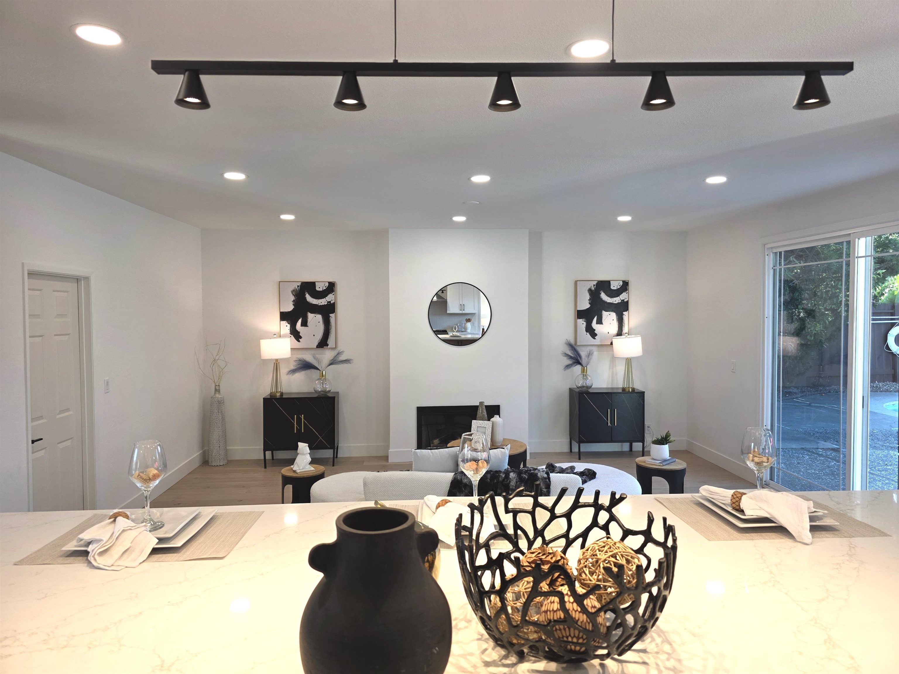 Detail Gallery Image 20 of 60 For 36 Barcelona Ct, Danville,  CA 94526 - 4 Beds | 2/1 Baths