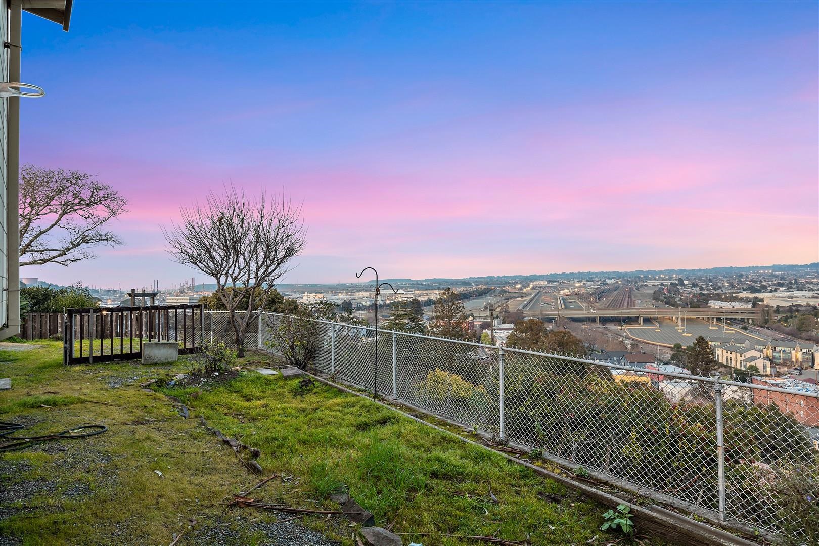 Detail Gallery Image 29 of 40 For 101 Crest Ave, Richmond,  CA 94801 - 3 Beds | 1 Baths