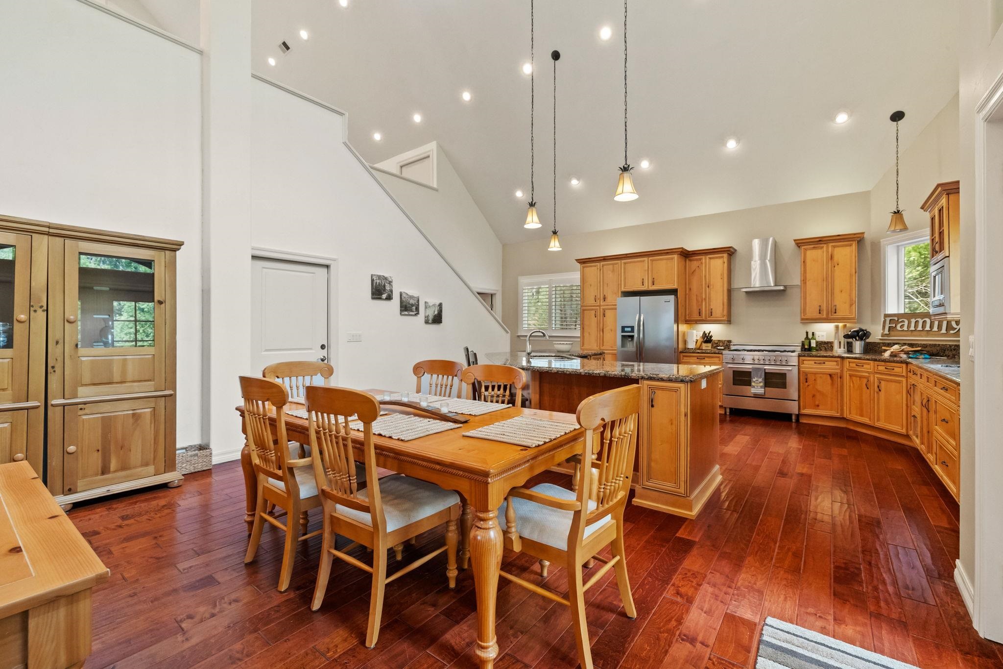 Detail Gallery Image 15 of 53 For 20015 Pine Mountain Drive, Groveland,  CA 95321 - 3 Beds | 4 Baths