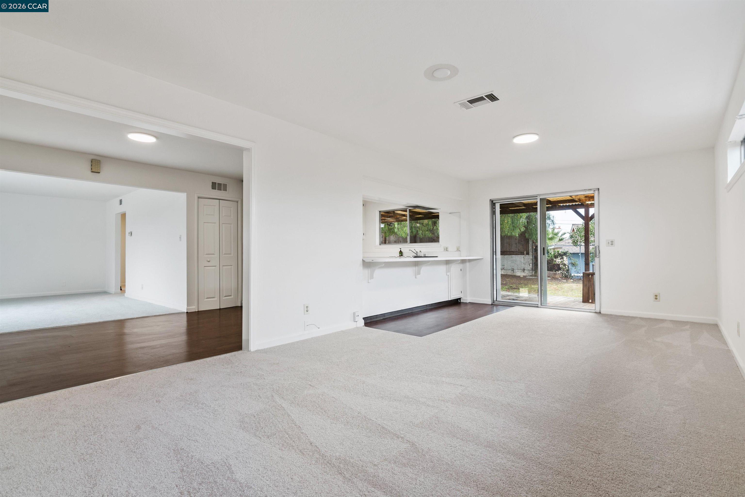 Detail Gallery Image 14 of 28 For 3020 Windsor Dr, Antioch,  CA 94509 - 4 Beds | 2 Baths