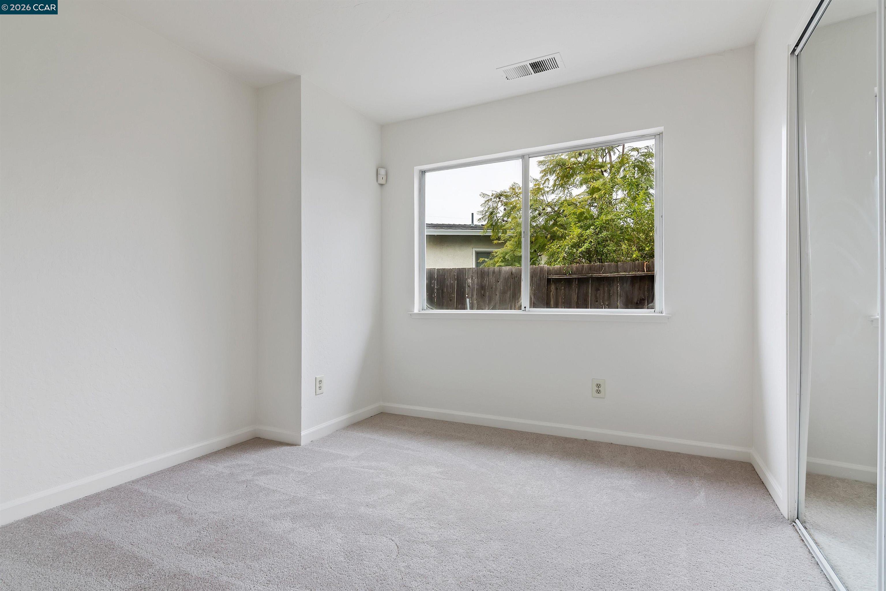 Detail Gallery Image 20 of 28 For 3020 Windsor Dr, Antioch,  CA 94509 - 4 Beds | 2 Baths