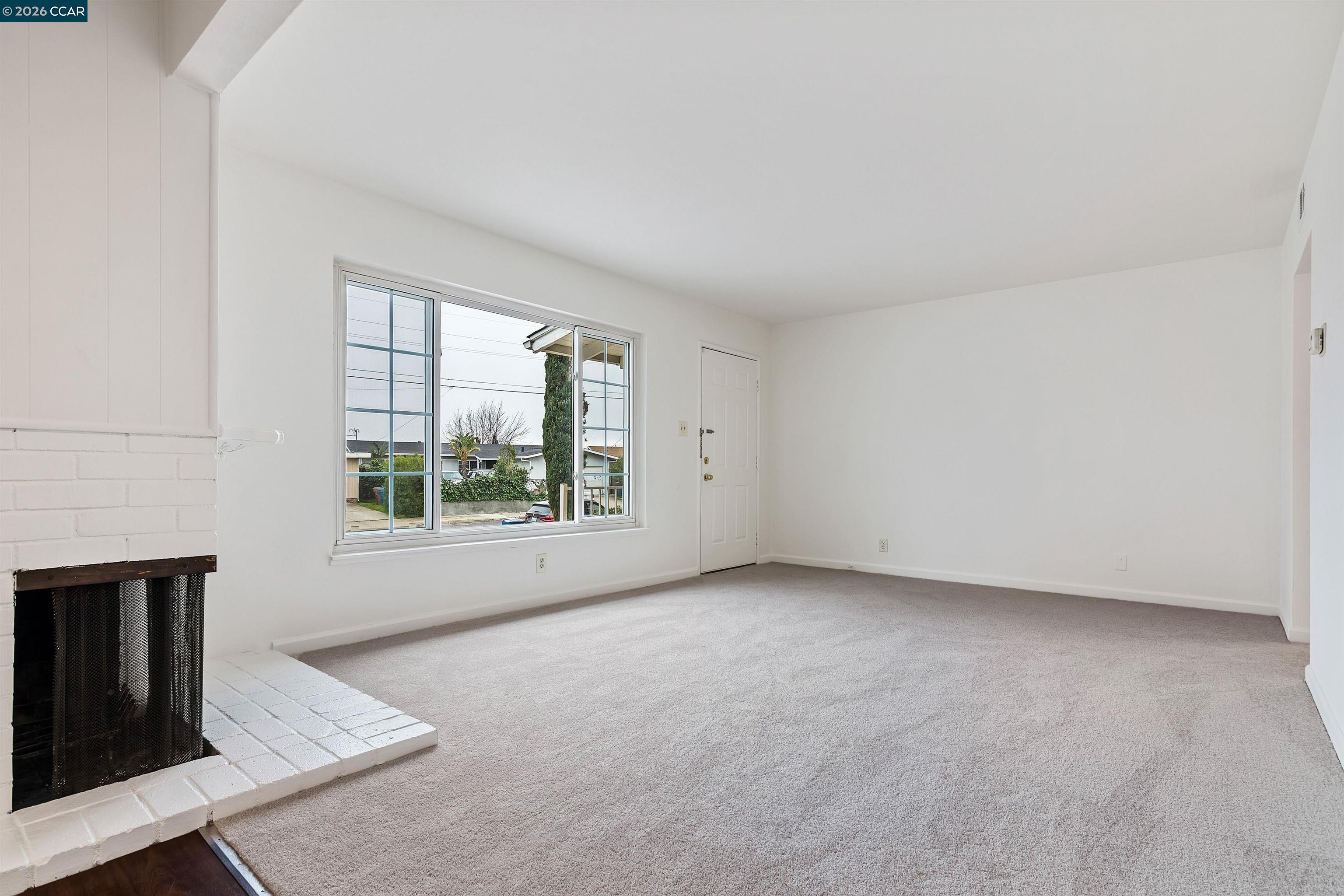 Detail Gallery Image 7 of 28 For 3020 Windsor Dr, Antioch,  CA 94509 - 4 Beds | 2 Baths