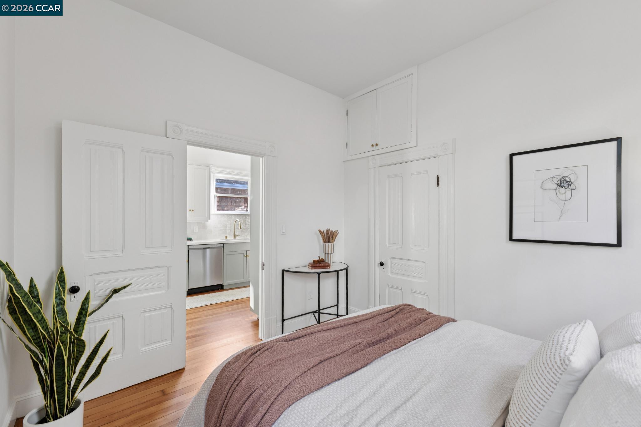 Detail Gallery Image 27 of 59 For 2423 10th St, Berkeley,  CA 94710 - 3 Beds | 2 Baths