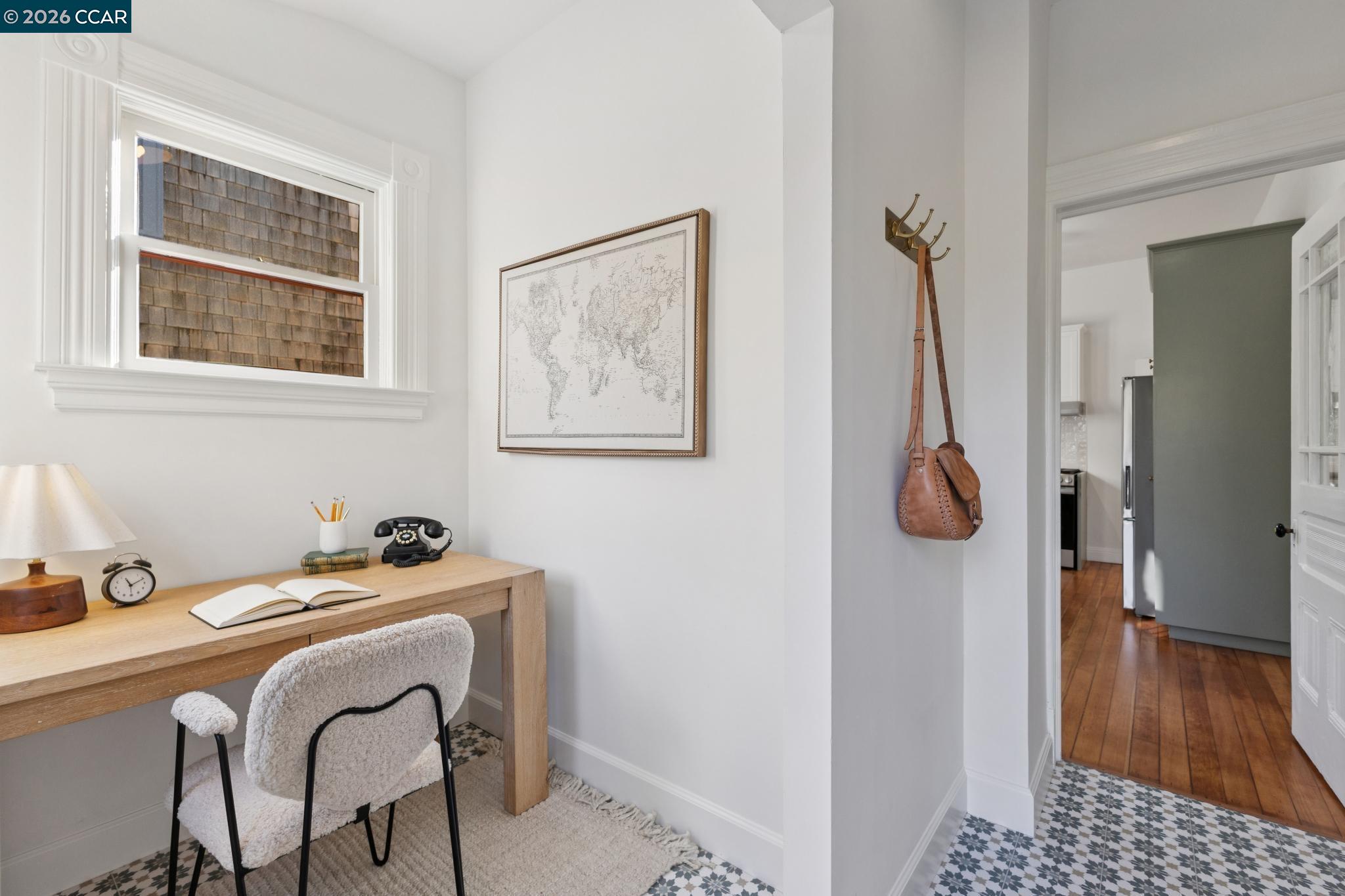 Detail Gallery Image 35 of 59 For 2423 10th St, Berkeley,  CA 94710 - 3 Beds | 2 Baths