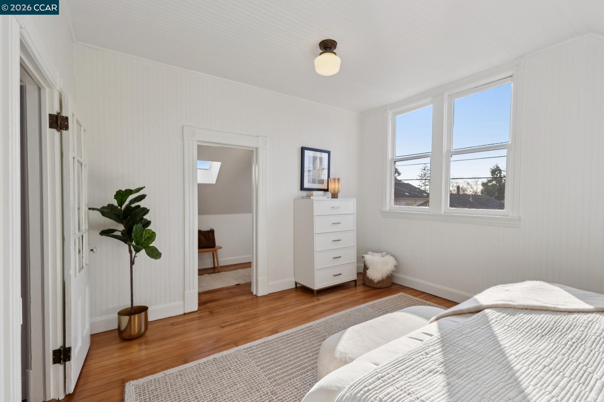 Detail Gallery Image 38 of 59 For 2423 10th St, Berkeley,  CA 94710 - 3 Beds | 2 Baths