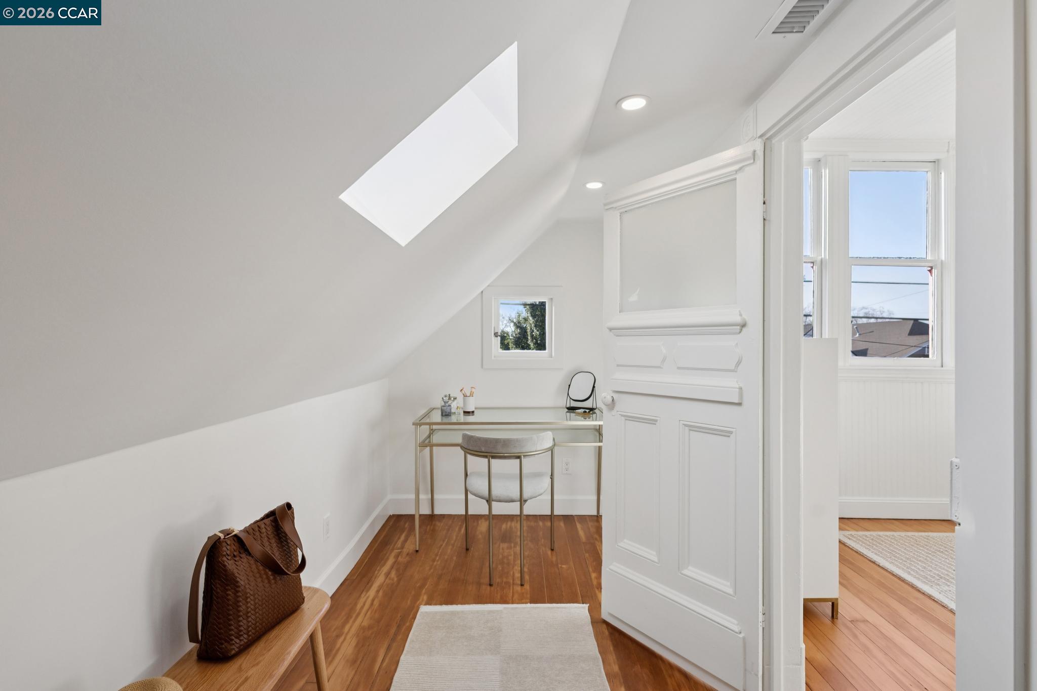 Detail Gallery Image 41 of 59 For 2423 10th St, Berkeley,  CA 94710 - 3 Beds | 2 Baths