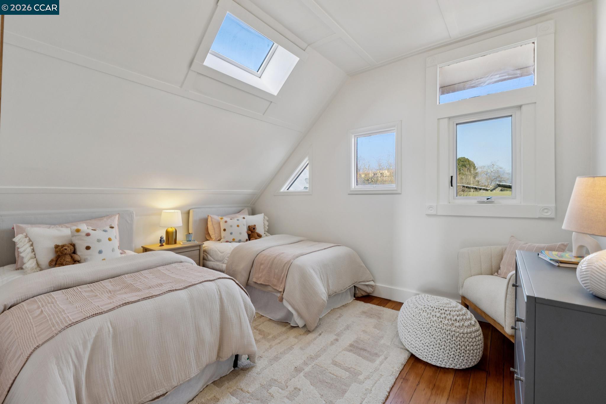 Detail Gallery Image 47 of 59 For 2423 10th St, Berkeley,  CA 94710 - 3 Beds | 2 Baths