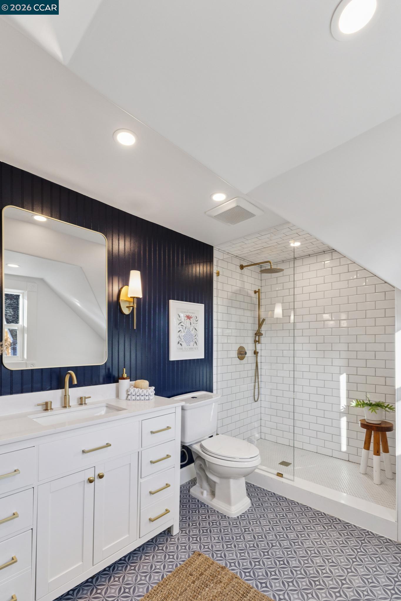 Detail Gallery Image 53 of 59 For 2423 10th St, Berkeley,  CA 94710 - 3 Beds | 2 Baths