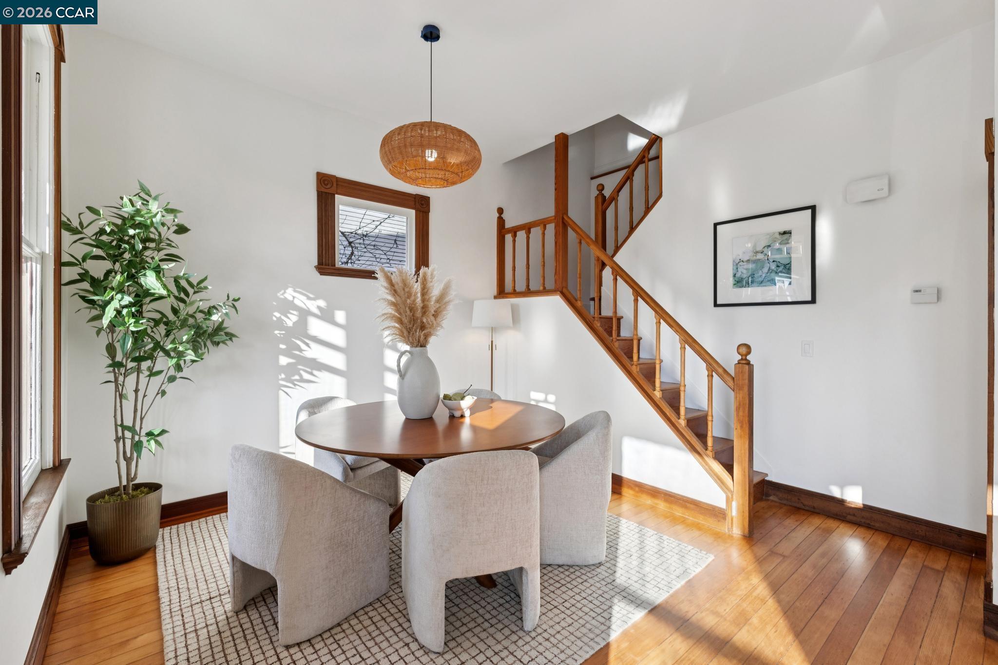 Detail Gallery Image 10 of 59 For 2423 10th St, Berkeley,  CA 94710 - 3 Beds | 2 Baths