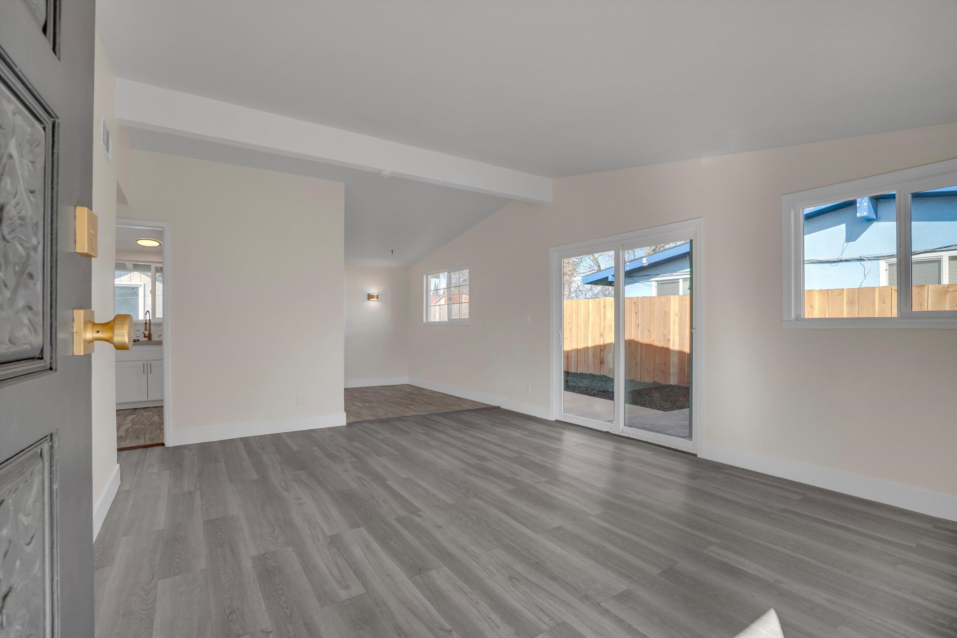 Detail Gallery Image 6 of 35 For 135 Spencer St, Vallejo,  CA 94589-1657 - 3 Beds | 1 Baths