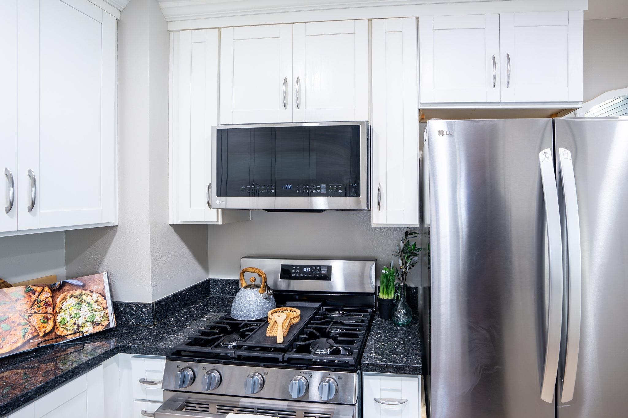 Detail Gallery Image 22 of 57 For 2925 El Monte Ave, Oakland,  CA 94605 - 4 Beds | 2 Baths