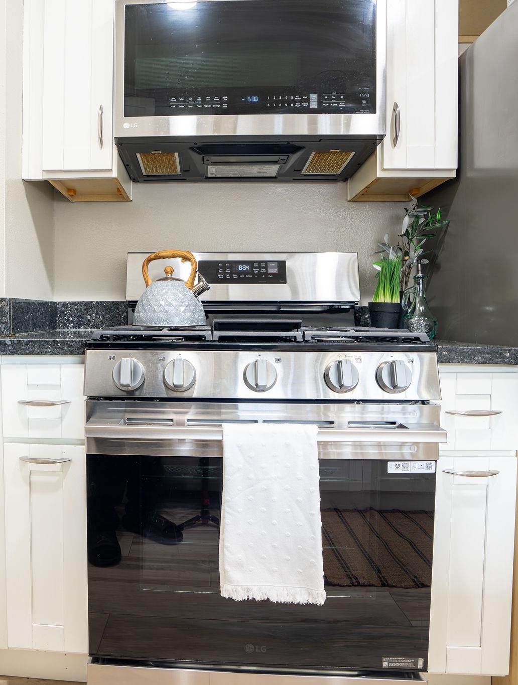 Detail Gallery Image 23 of 57 For 2925 El Monte Ave, Oakland,  CA 94605 - 4 Beds | 2 Baths