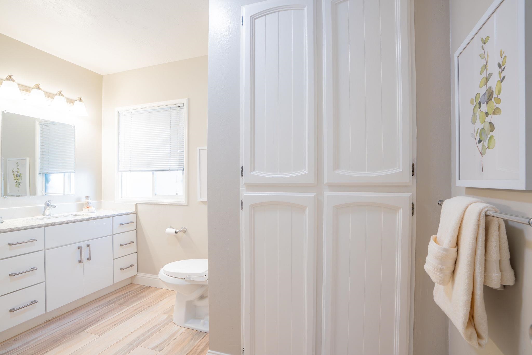 Detail Gallery Image 27 of 57 For 2925 El Monte Ave, Oakland,  CA 94605 - 4 Beds | 2 Baths