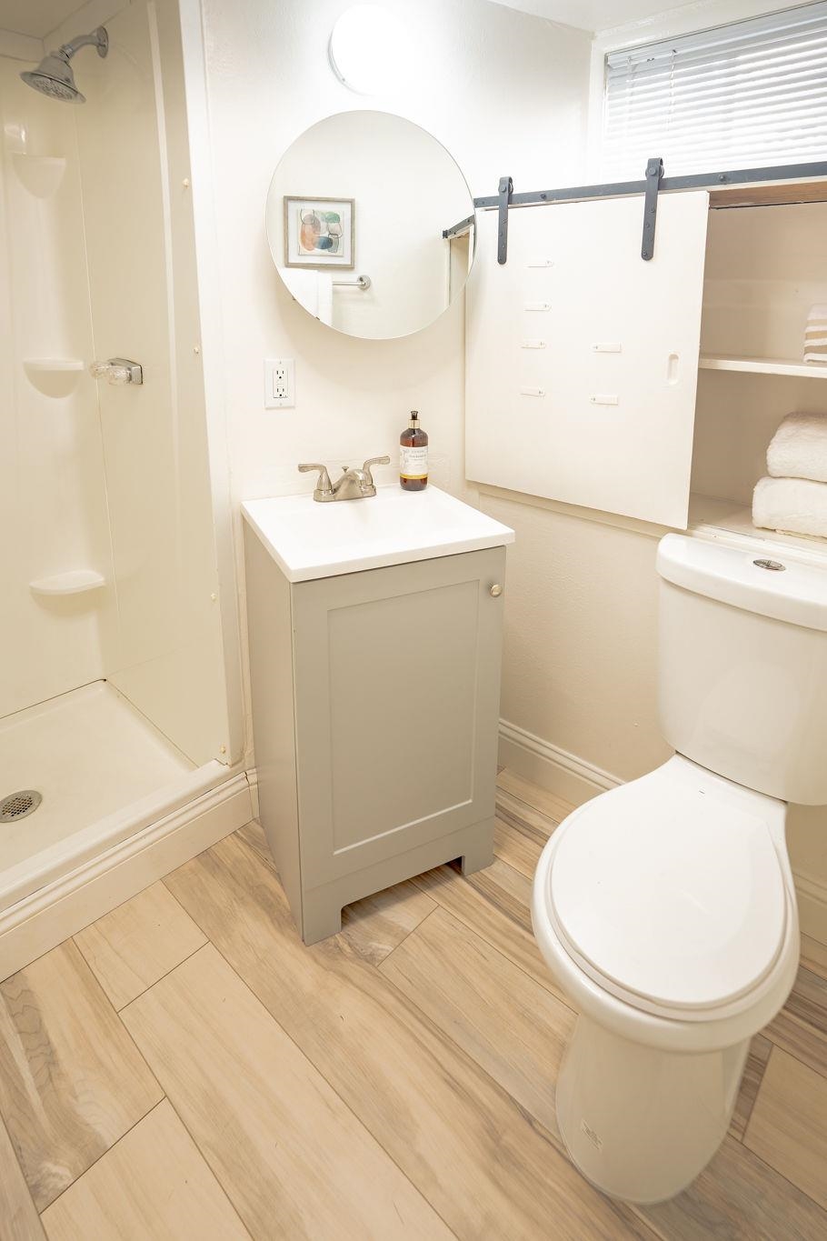 Detail Gallery Image 45 of 57 For 2925 El Monte Ave, Oakland,  CA 94605 - 4 Beds | 2 Baths