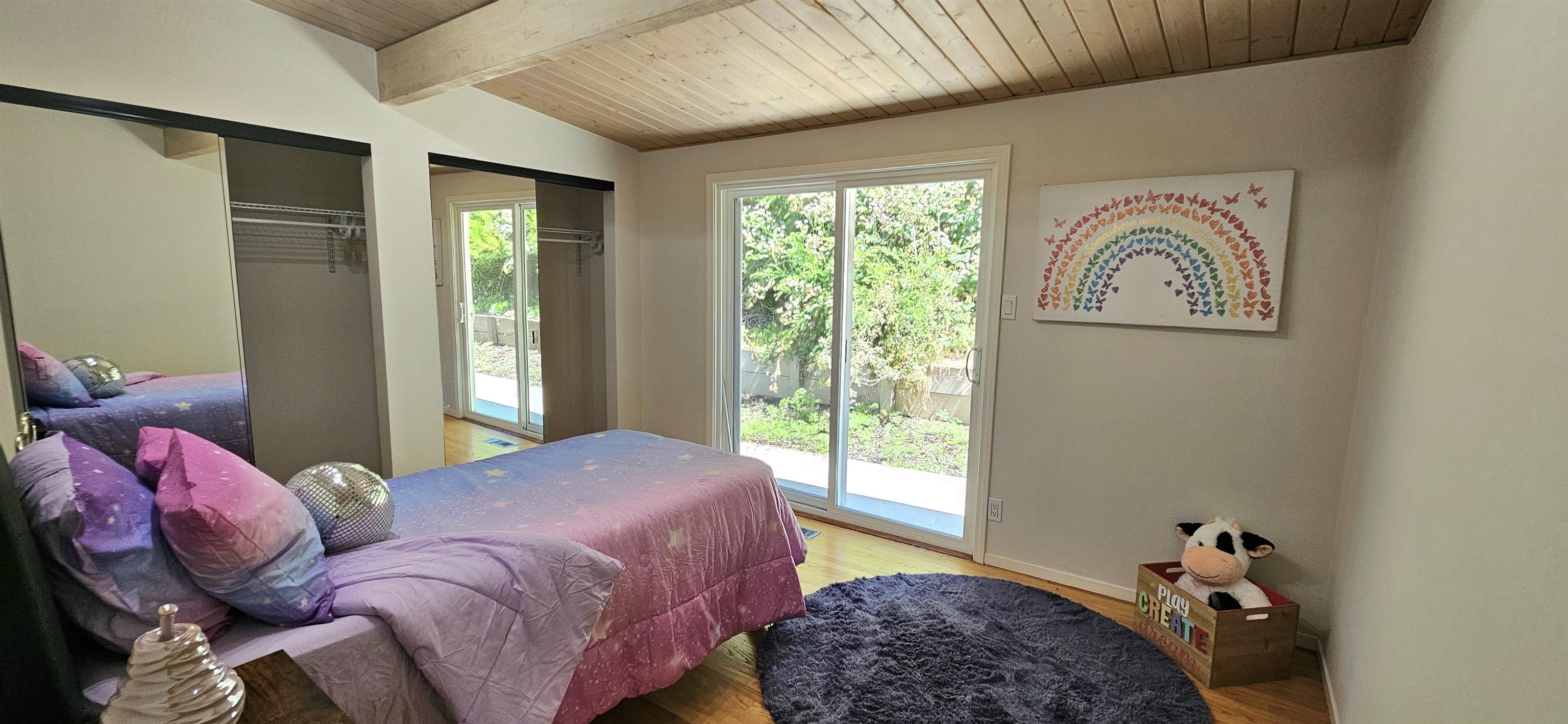 Detail Gallery Image 13 of 32 For 7030 Snake Rd, Oakland,  CA 94611 - 4 Beds | 2 Baths