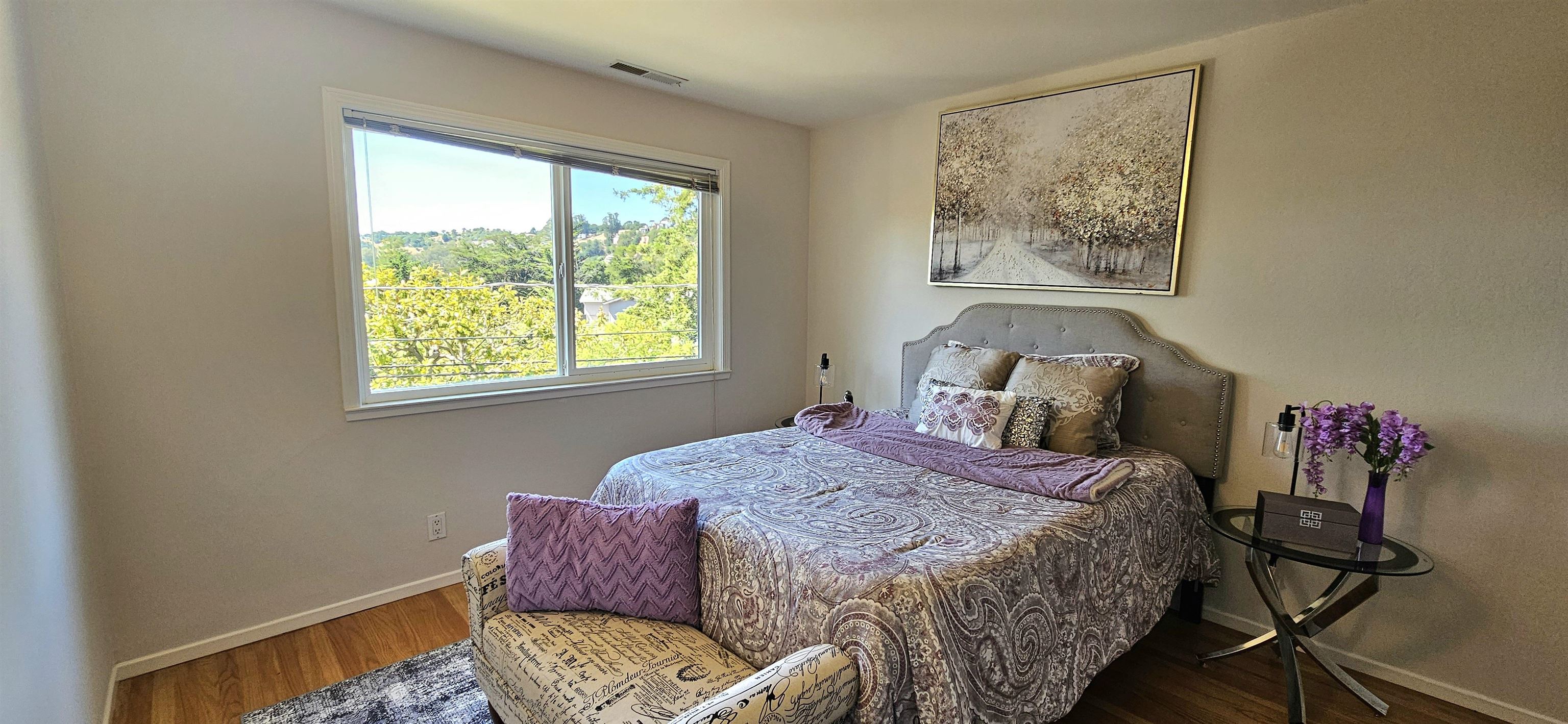 Detail Gallery Image 25 of 32 For 7030 Snake Rd, Oakland,  CA 94611 - 4 Beds | 2 Baths