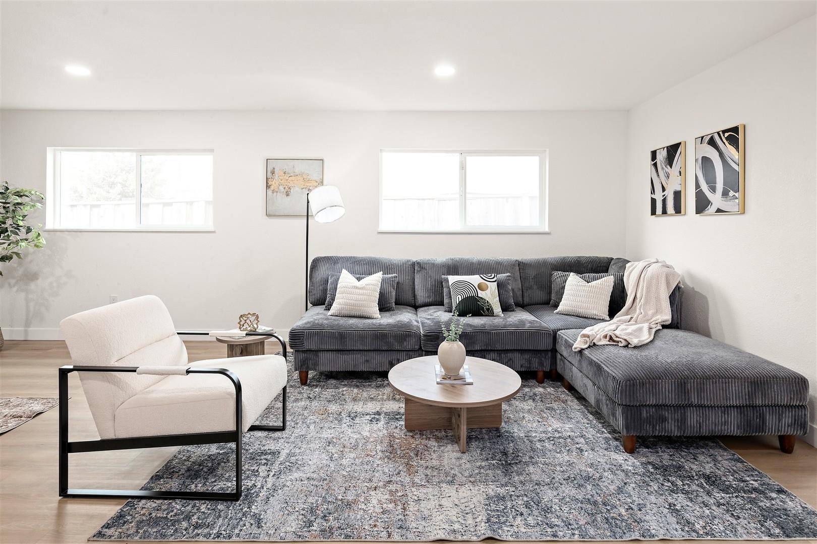 Detail Gallery Image 13 of 34 For 27574 Loyola Ave, Hayward,  CA 94545 - 4 Beds | 2 Baths