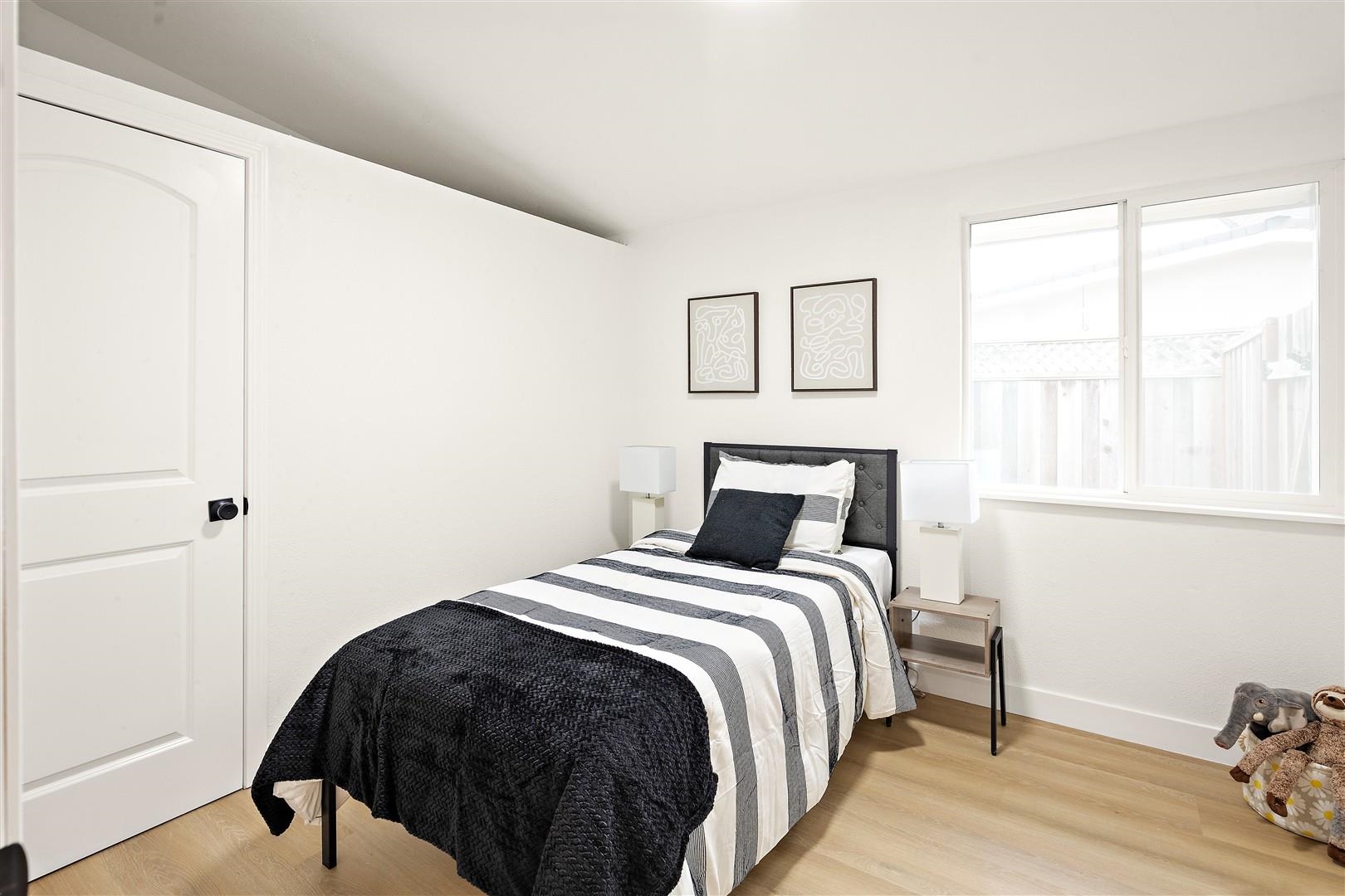 Detail Gallery Image 16 of 34 For 27574 Loyola Ave, Hayward,  CA 94545 - 4 Beds | 2 Baths