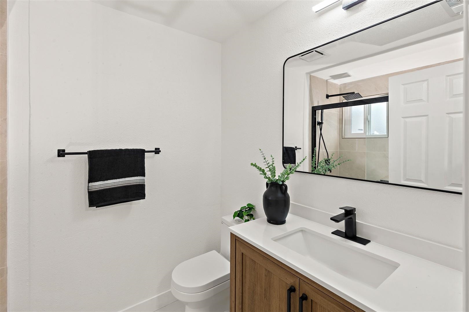 Detail Gallery Image 21 of 34 For 27574 Loyola Ave, Hayward,  CA 94545 - 4 Beds | 2 Baths