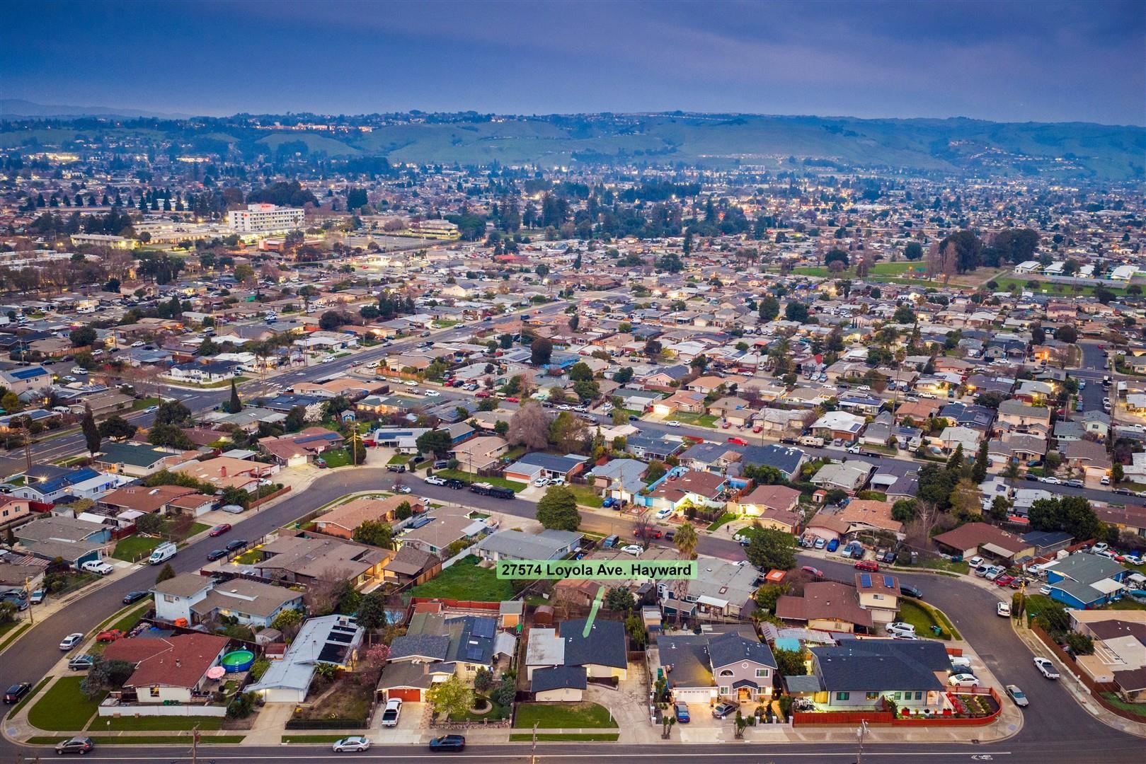 Detail Gallery Image 26 of 34 For 27574 Loyola Ave, Hayward,  CA 94545 - 4 Beds | 2 Baths