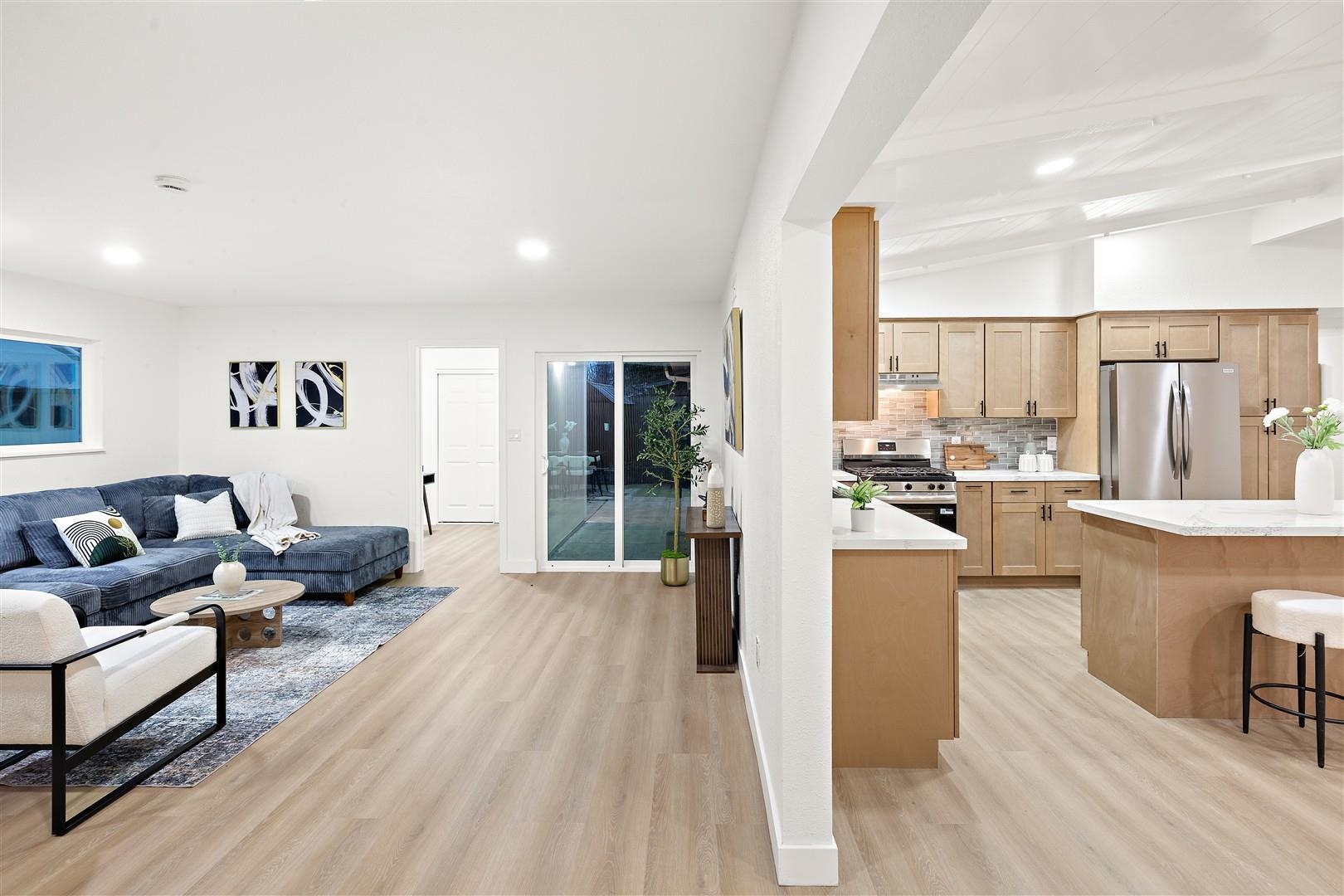 Detail Gallery Image 10 of 34 For 27574 Loyola Ave, Hayward,  CA 94545 - 4 Beds | 2 Baths