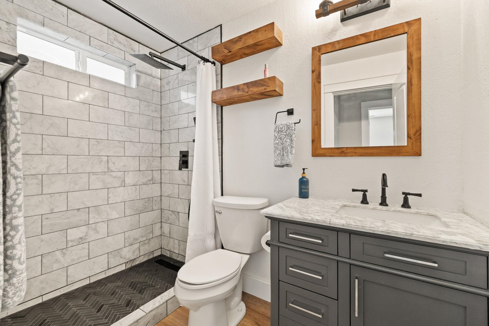 Detail Gallery Image 33 of 60 For 14200 Hillview Ct, Sonora,  CA 95370 - 5 Beds | 3 Baths