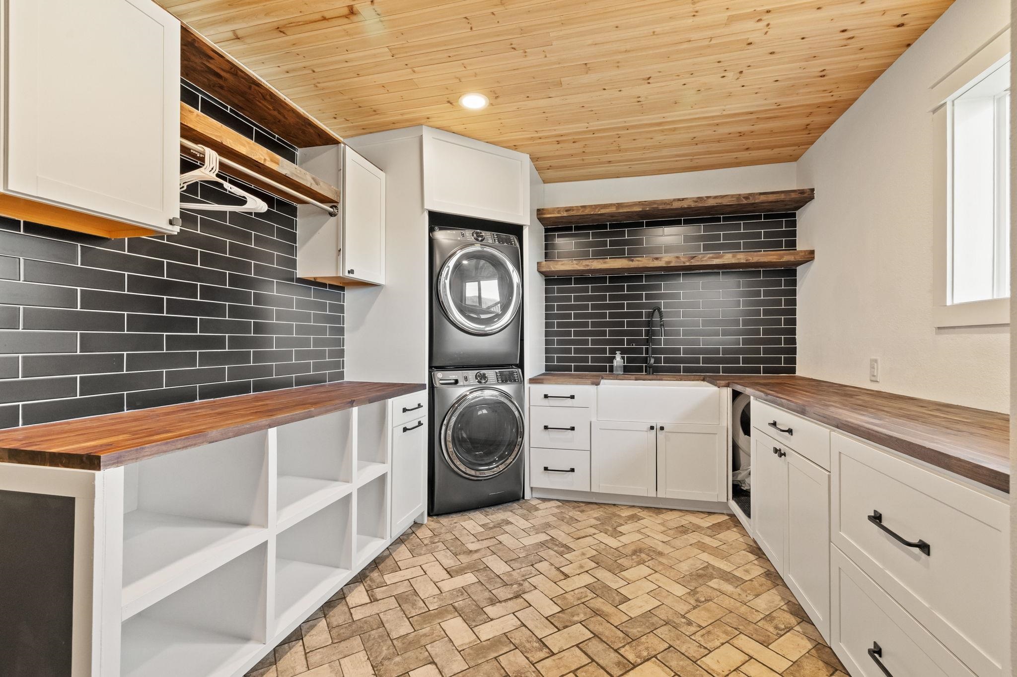 Detail Gallery Image 37 of 60 For 14200 Hillview Ct, Sonora,  CA 95370 - 5 Beds | 3 Baths