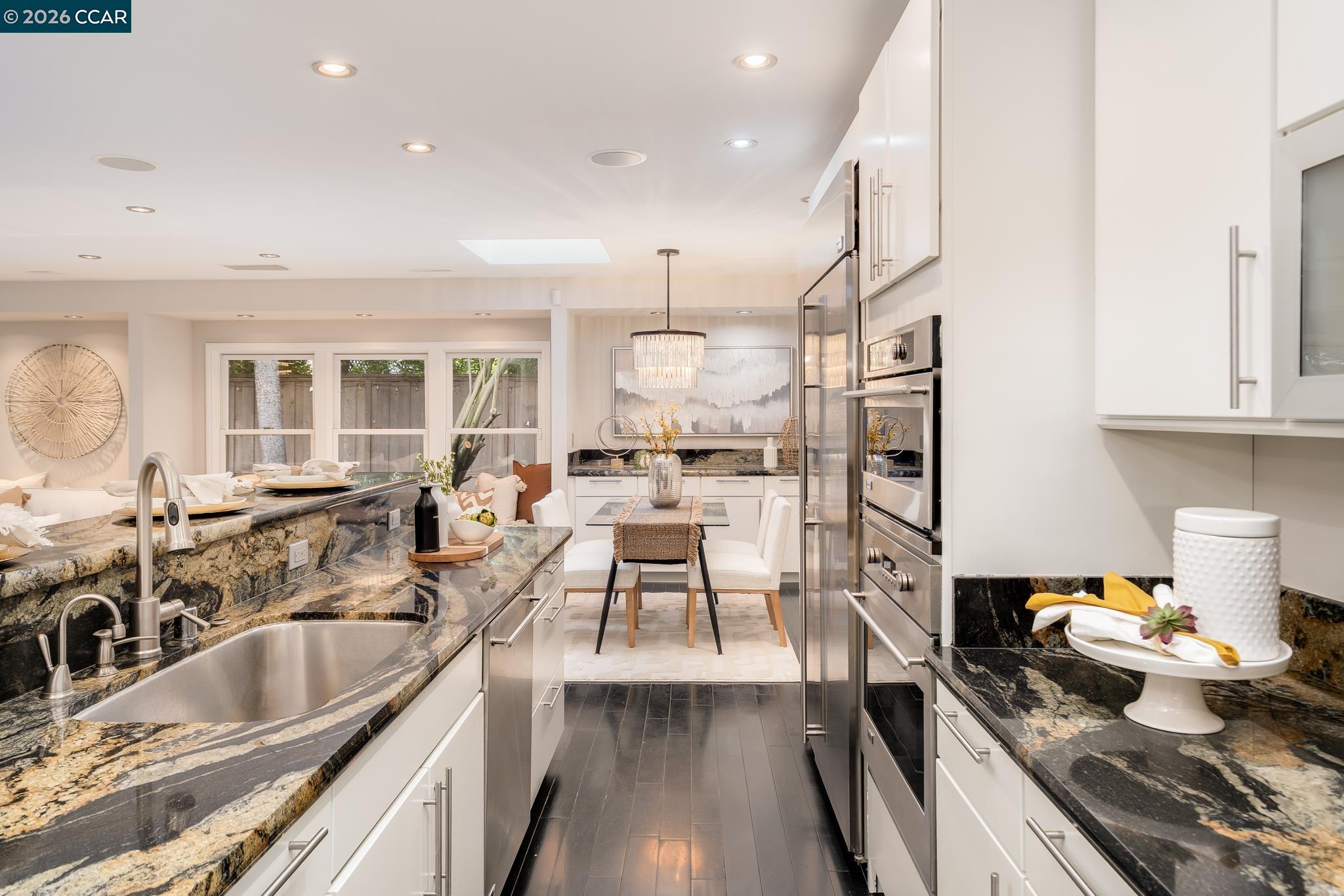 Detail Gallery Image 14 of 57 For 2002 Diablo Rd, Danville,  CA 94506 - 6 Beds | 4/1 Baths