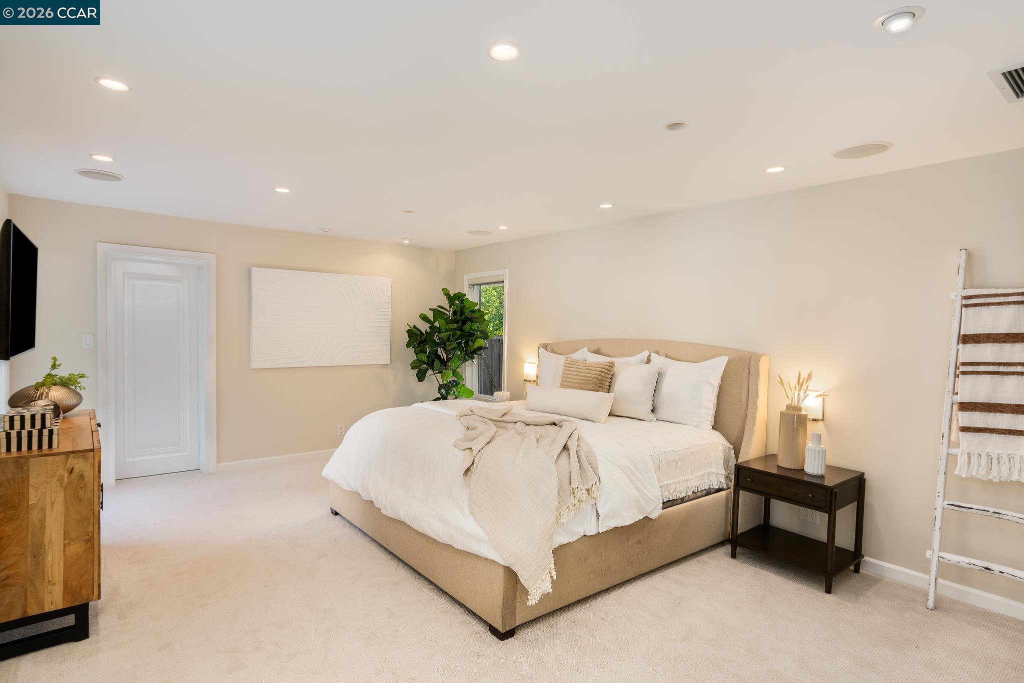 Detail Gallery Image 19 of 57 For 2002 Diablo Rd, Danville,  CA 94506 - 6 Beds | 4/1 Baths