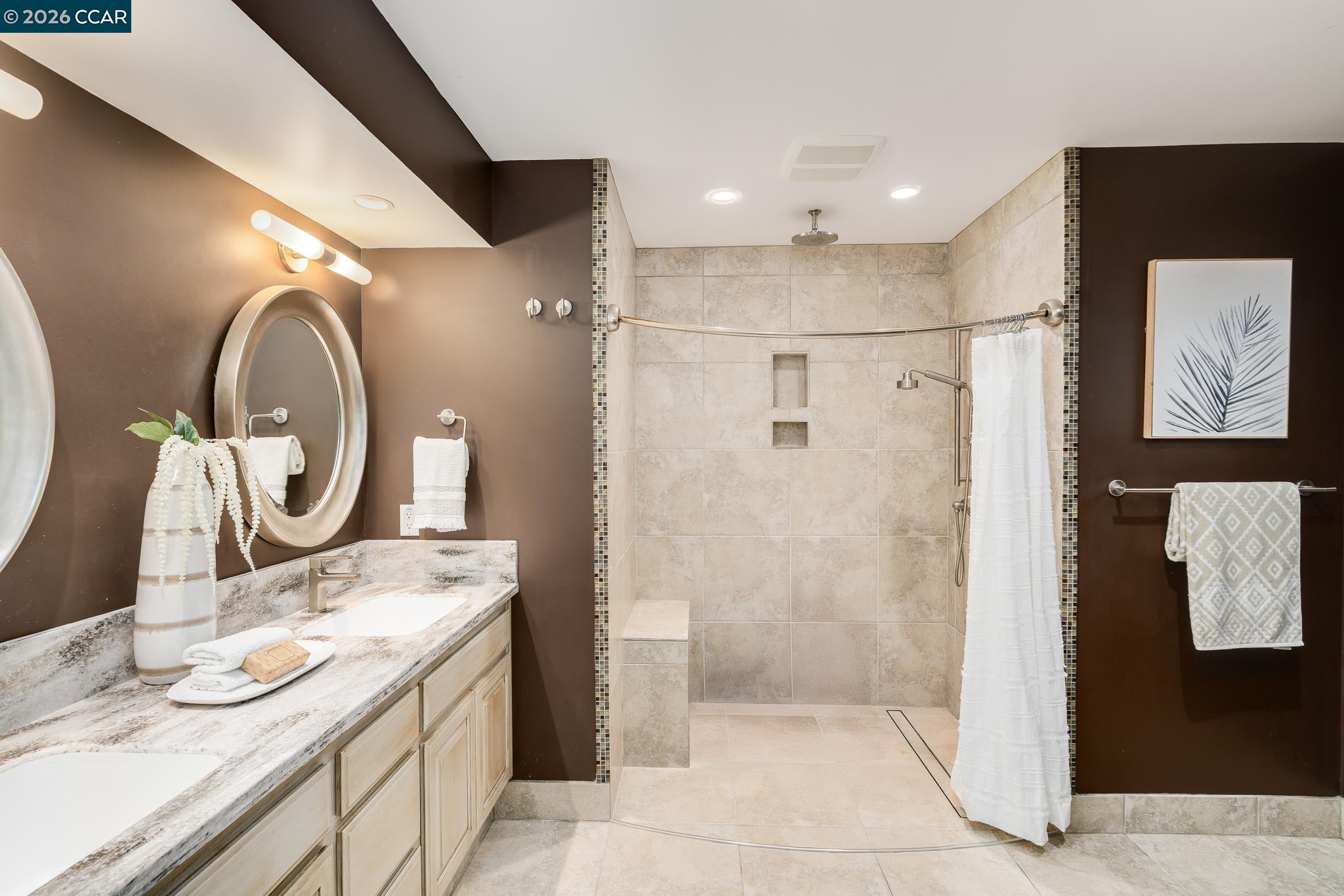 Detail Gallery Image 43 of 57 For 2002 Diablo Rd, Danville,  CA 94506 - 6 Beds | 4/1 Baths