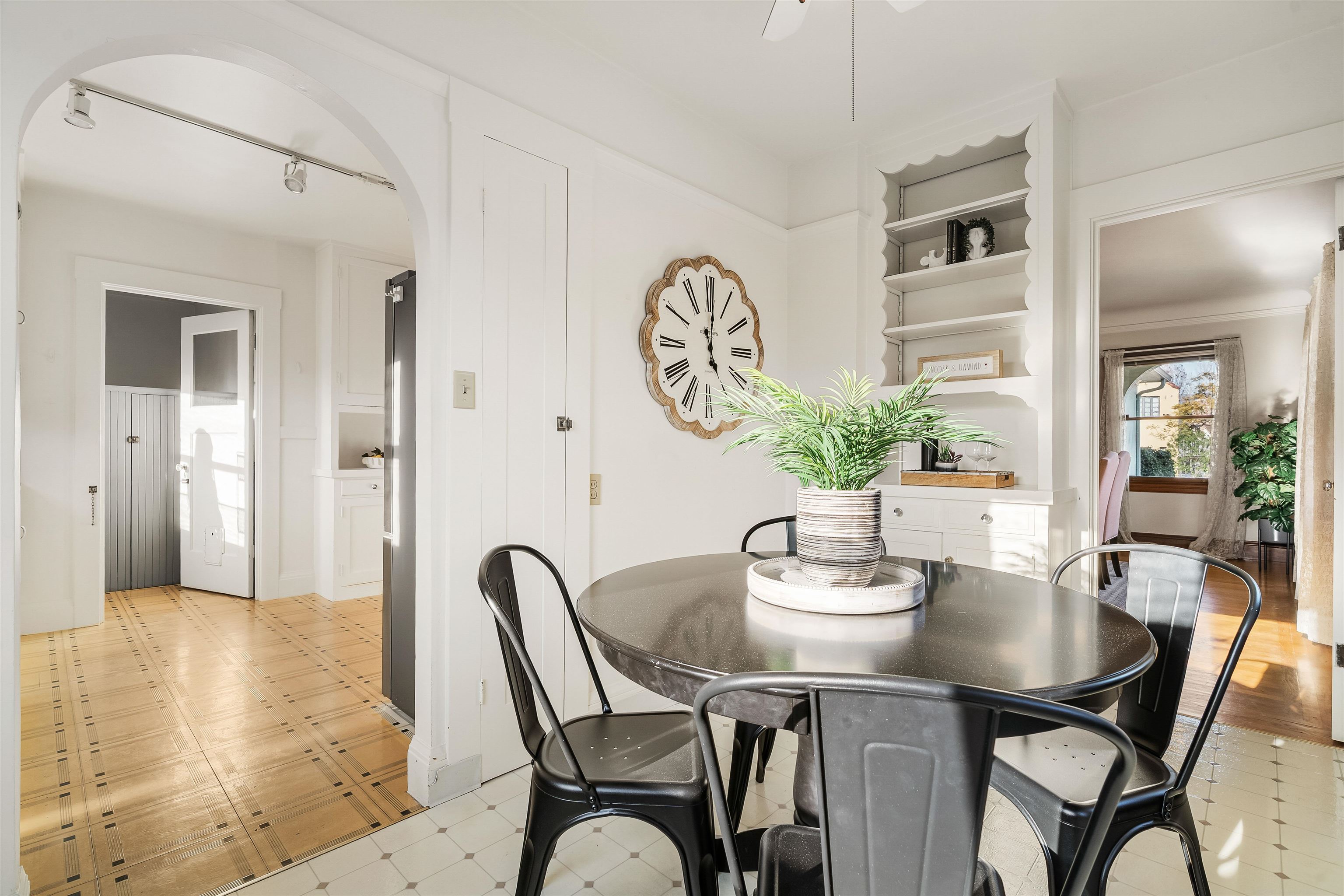 Detail Gallery Image 30 of 37 For 3010 Fairview Ave, Alameda,  CA 94501 - 2 Beds | 1 Baths