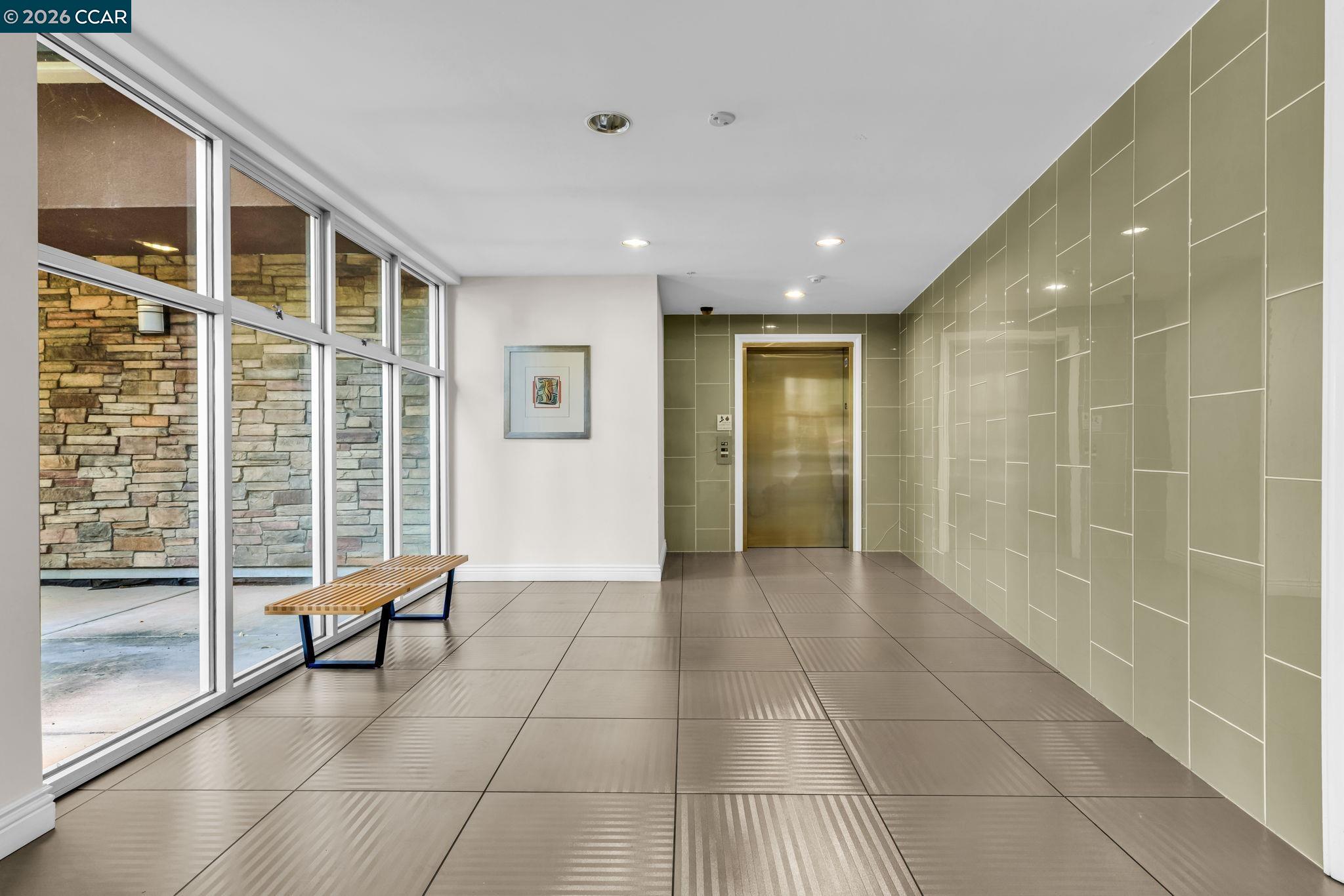 Detail Gallery Image 4 of 60 For 1310 Creekside Dr #303,  Walnut Creek,  CA 94596 - 3 Beds | 2 Baths