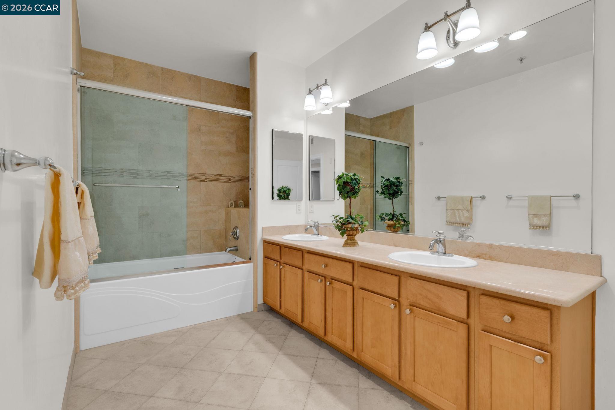 Detail Gallery Image 41 of 60 For 1310 Creekside Dr #303,  Walnut Creek,  CA 94596 - 3 Beds | 2 Baths