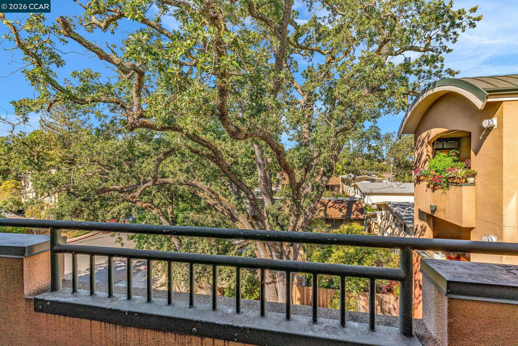 Detail Gallery Image 49 of 60 For 1310 Creekside Dr #303,  Walnut Creek,  CA 94596 - 3 Beds | 2 Baths