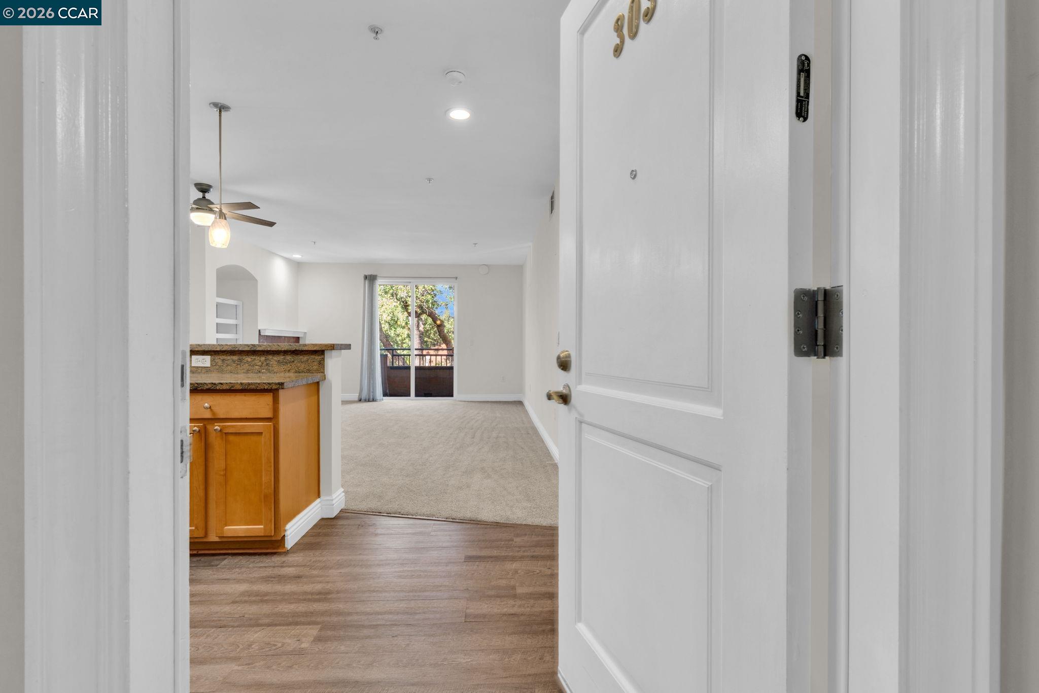 Detail Gallery Image 6 of 60 For 1310 Creekside Dr #303,  Walnut Creek,  CA 94596 - 3 Beds | 2 Baths